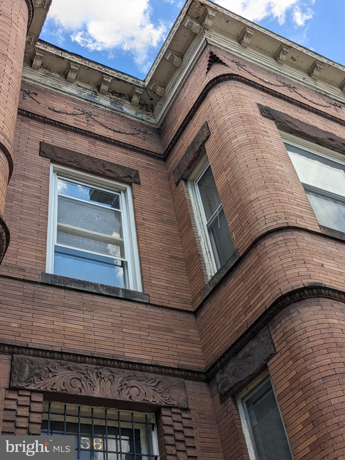 56 QUINCY PLACE NE
