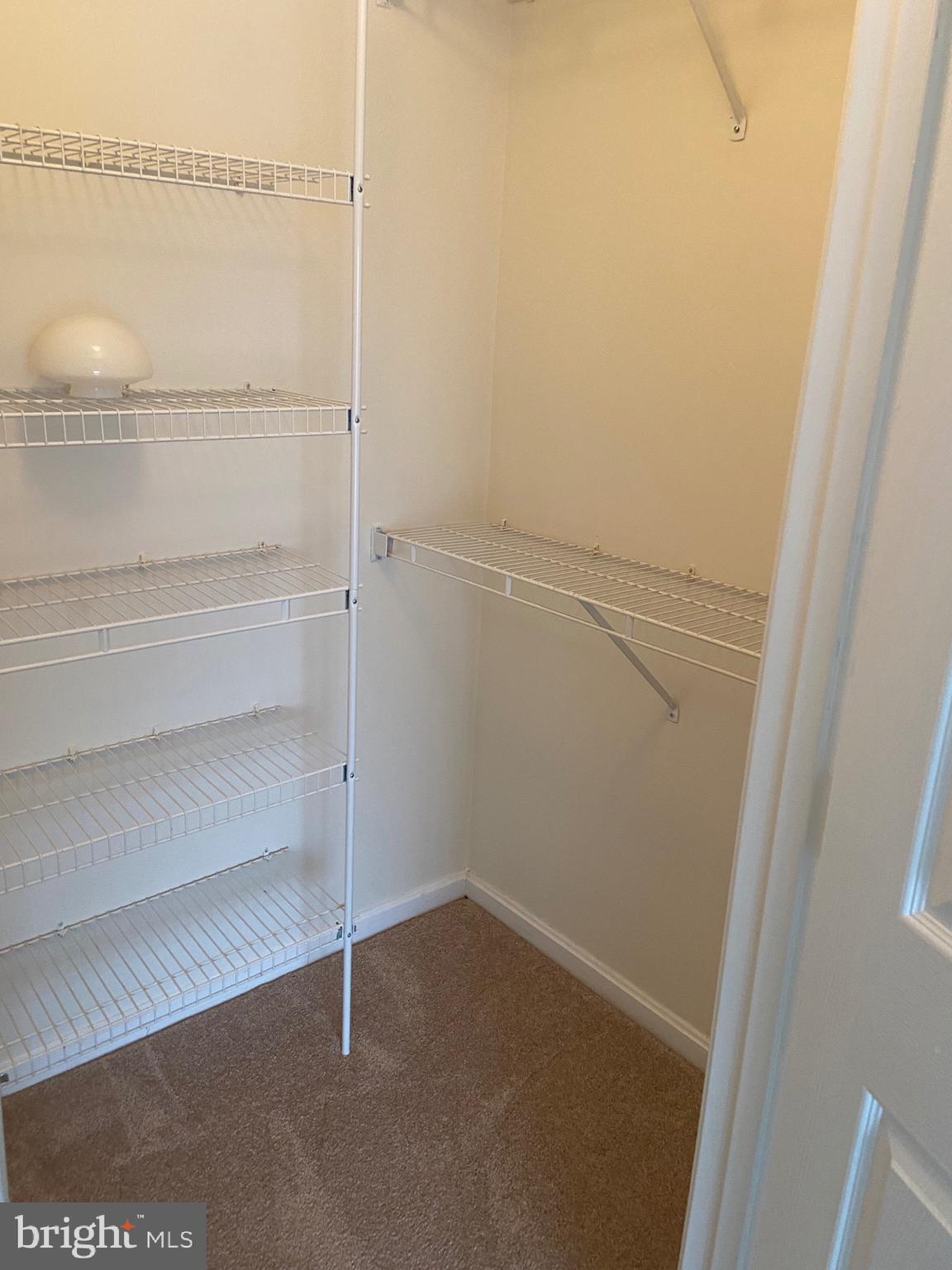 LAKESHORE CONDO - Residential Lease