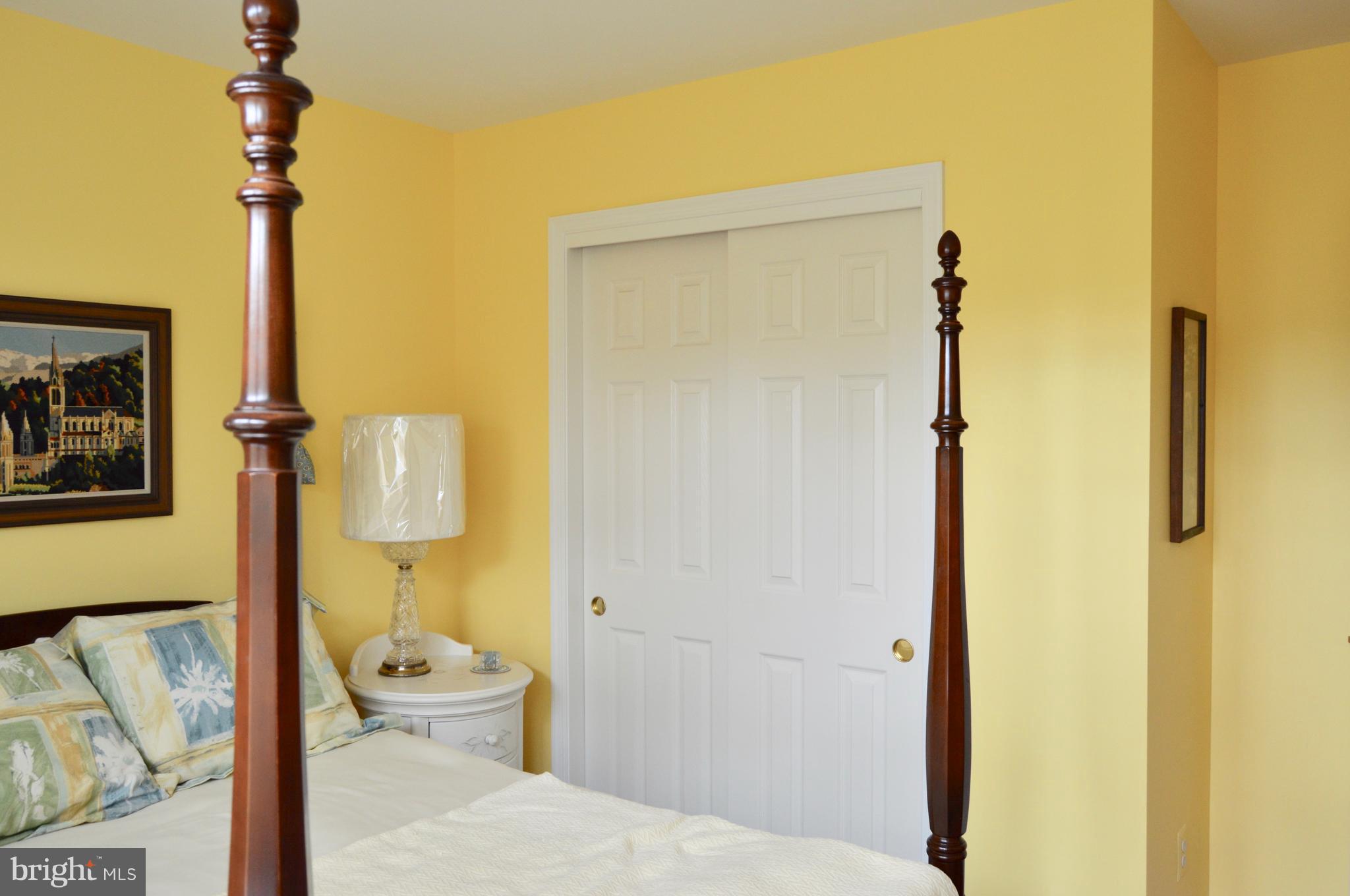 RIDGES AT ASHBURN - Residential