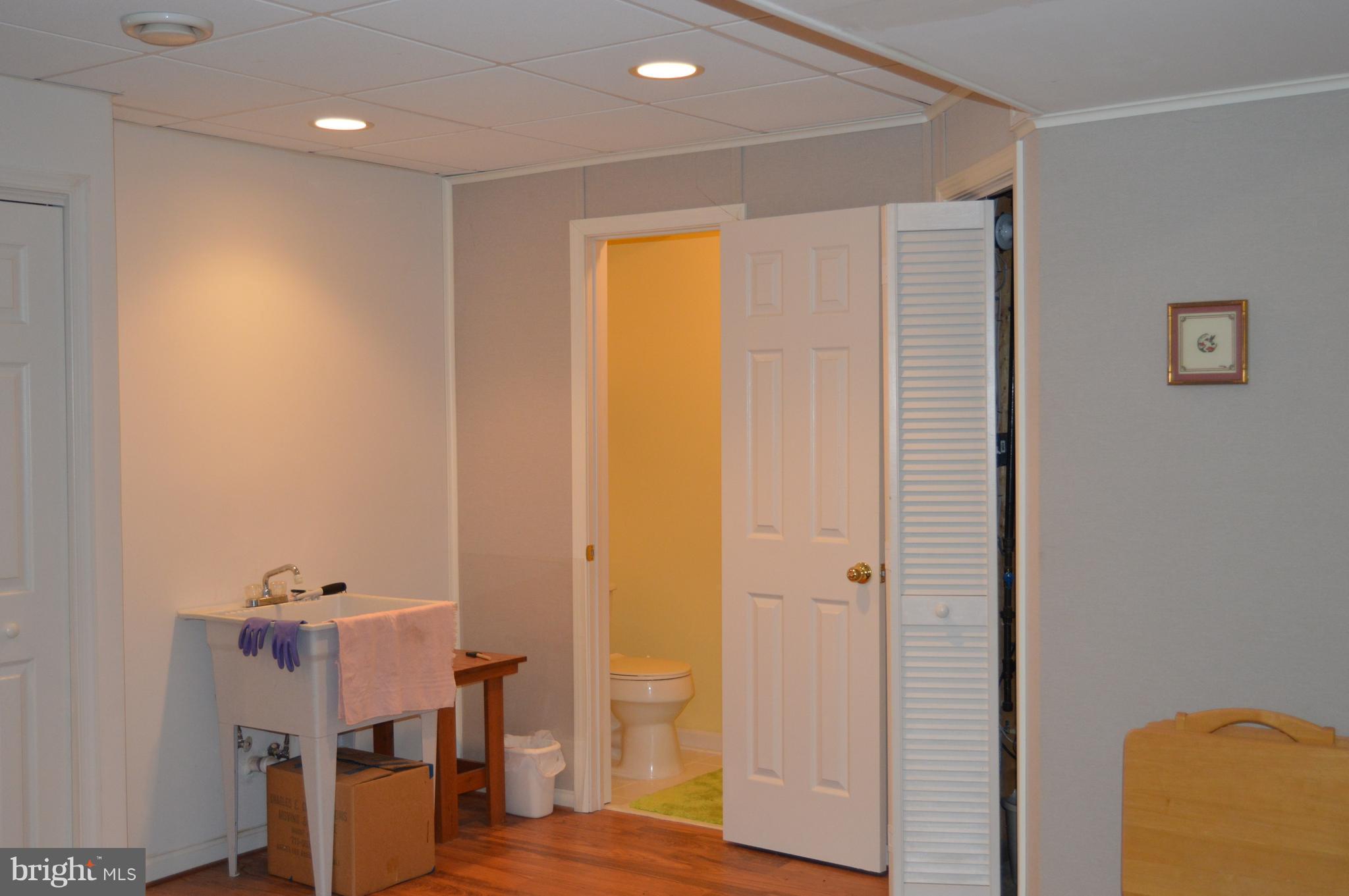 RIDGES AT ASHBURN - Residential