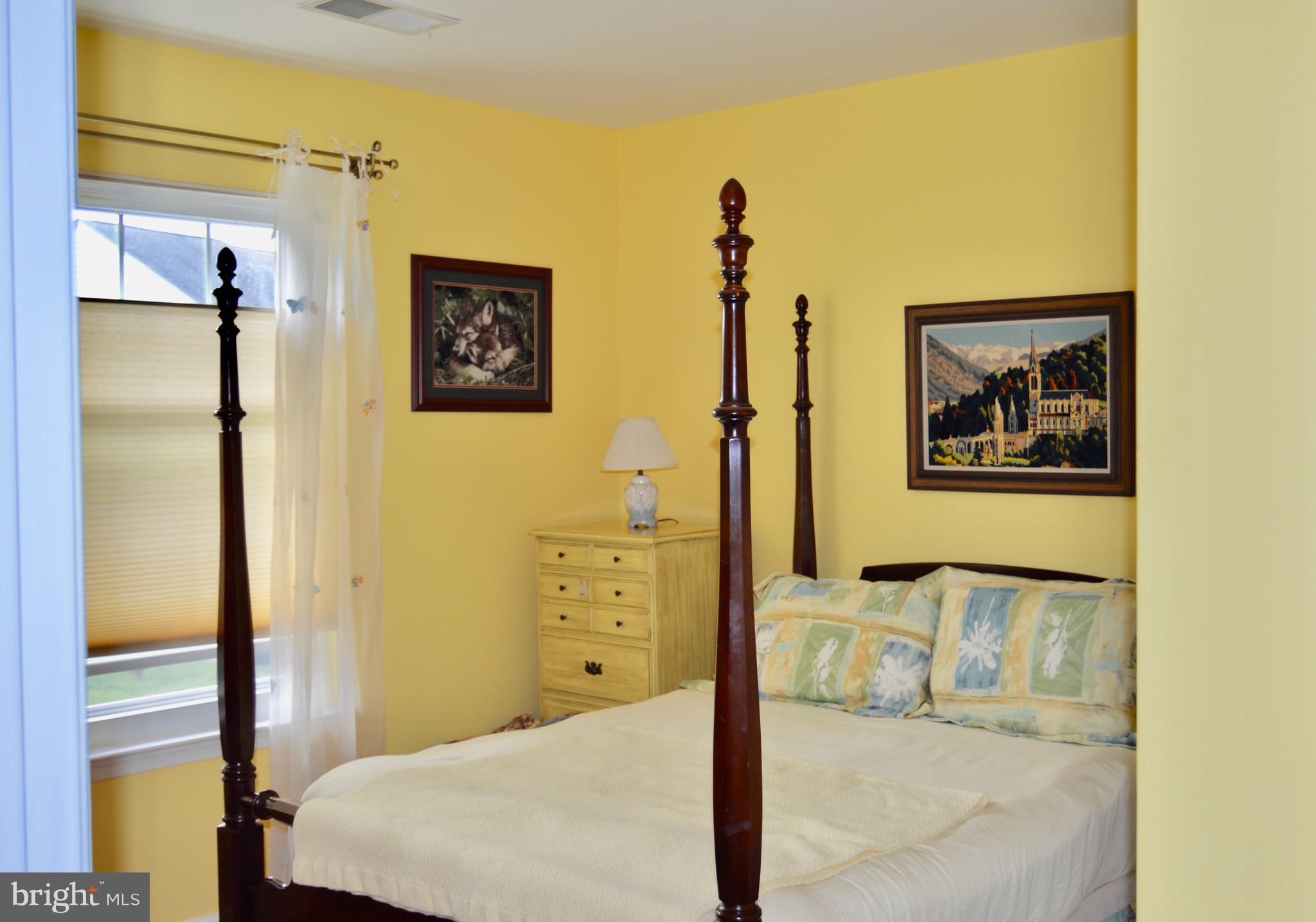 RIDGES AT ASHBURN - Residential