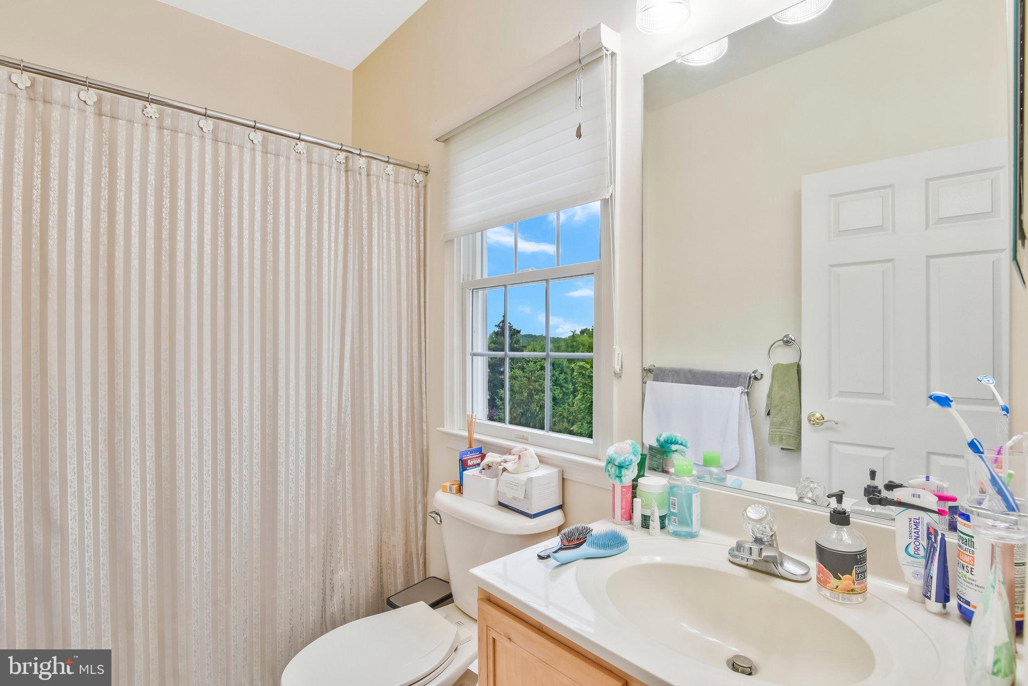 BELMONT COUNTRY CLUB - Residential