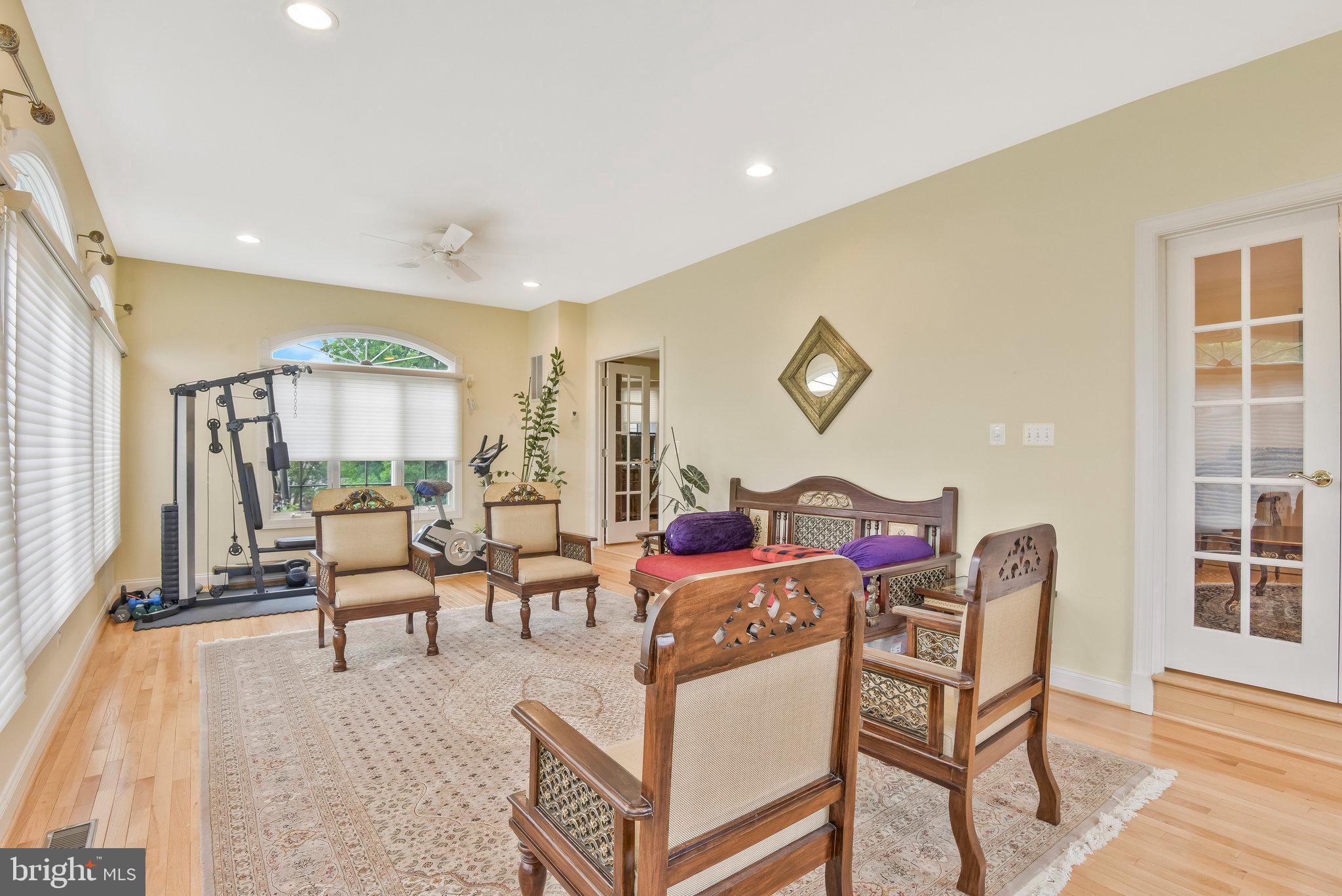 BELMONT COUNTRY CLUB - Residential