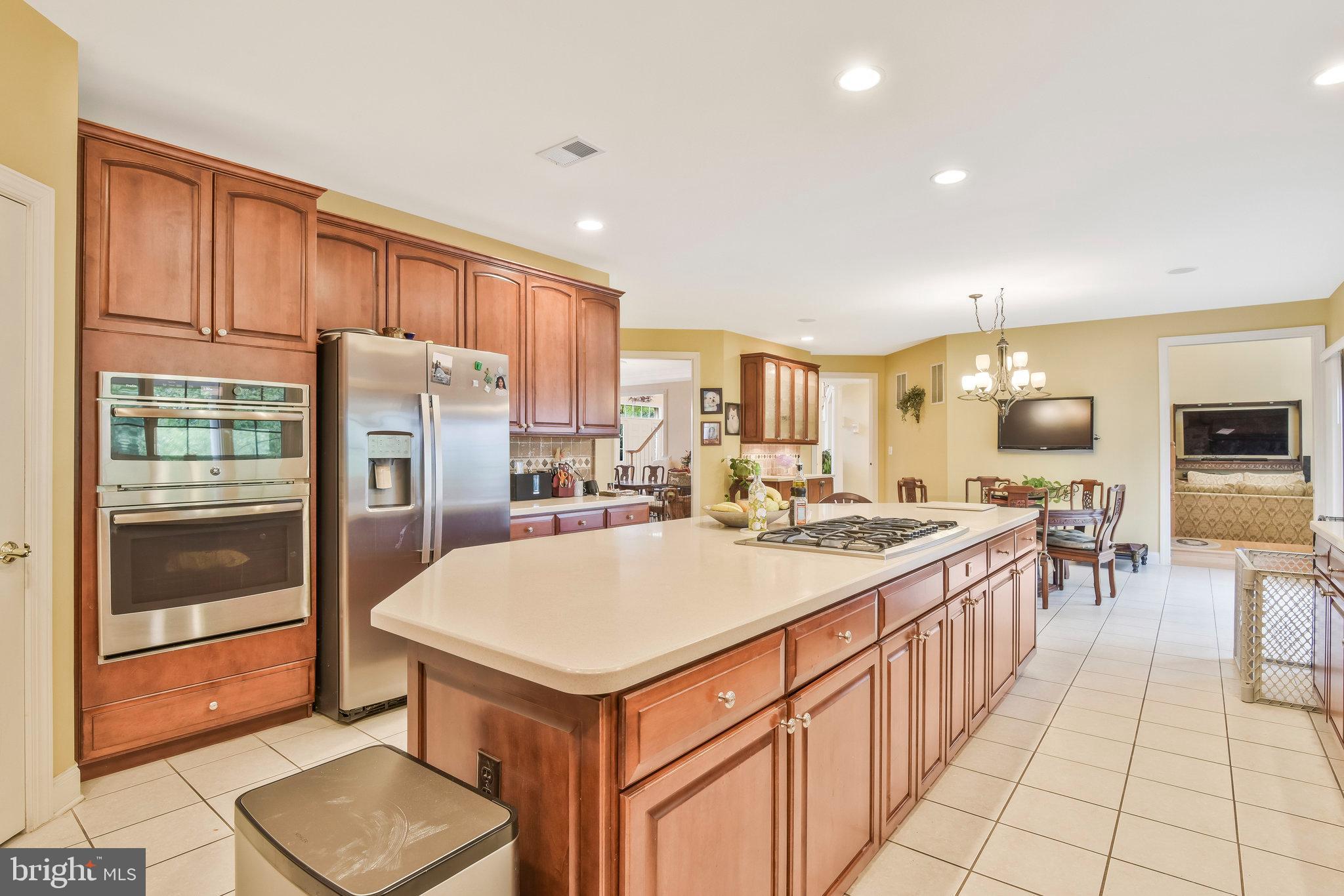 BELMONT COUNTRY CLUB - Residential