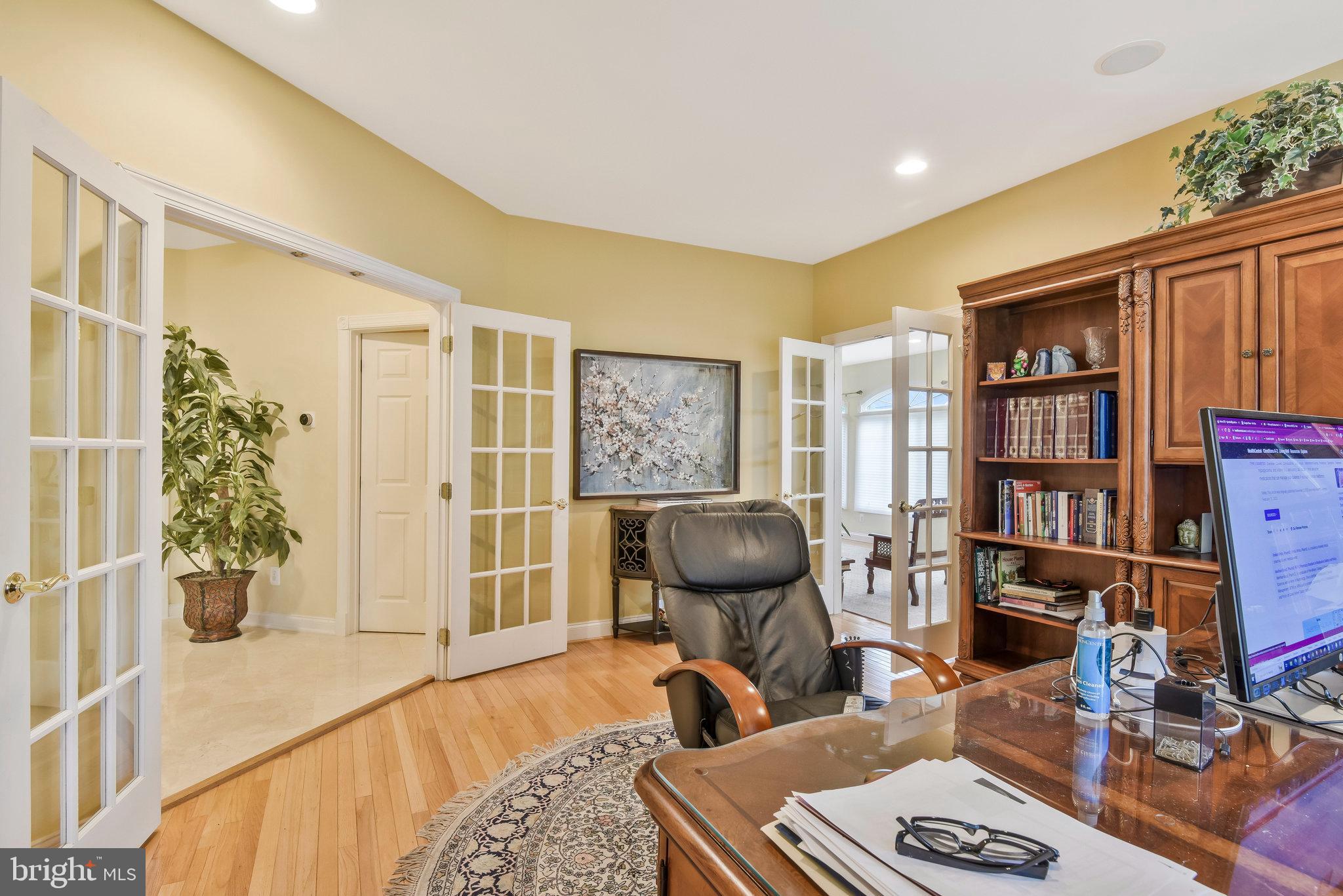 BELMONT COUNTRY CLUB - Residential