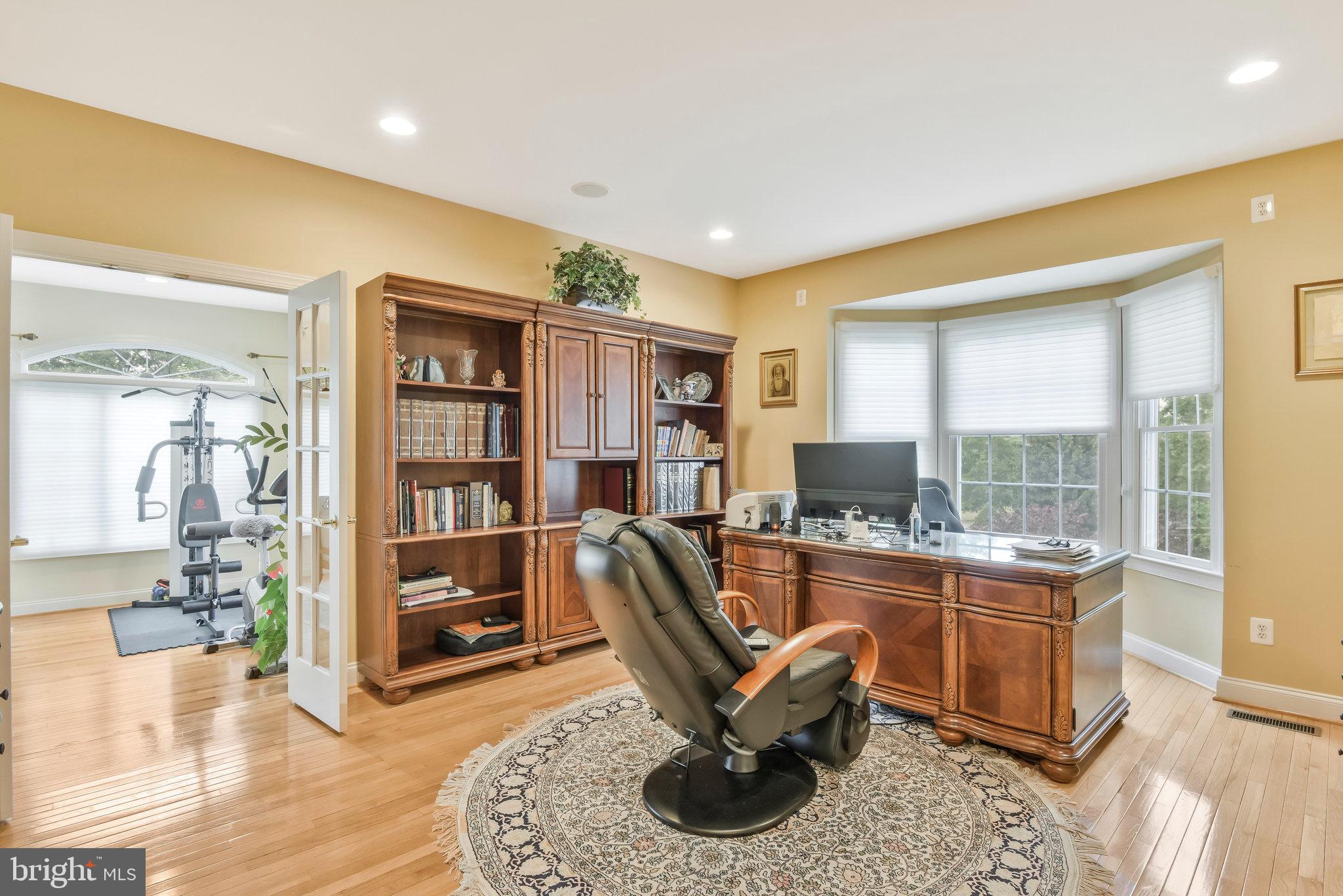 BELMONT COUNTRY CLUB - Residential