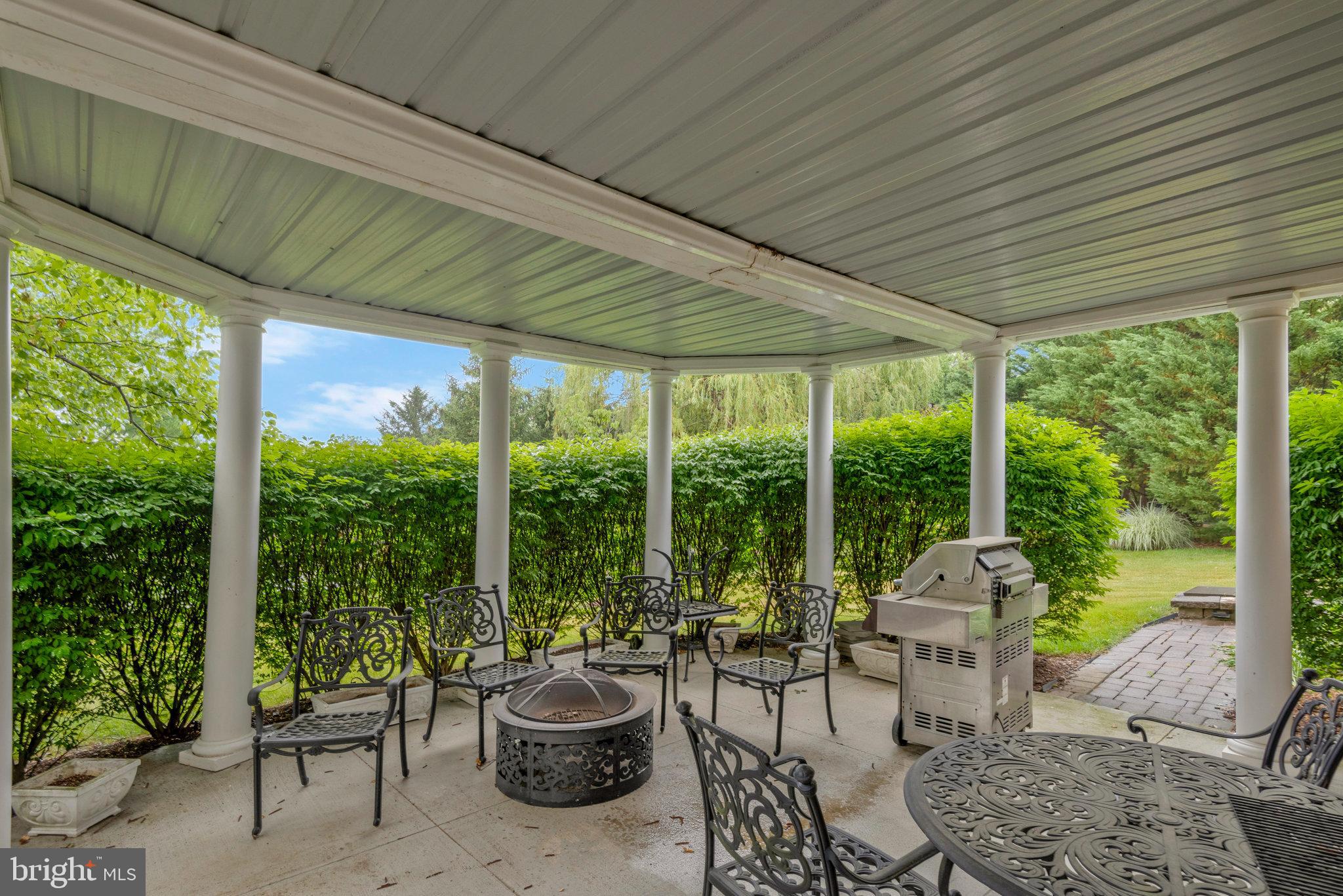 BELMONT COUNTRY CLUB - Residential