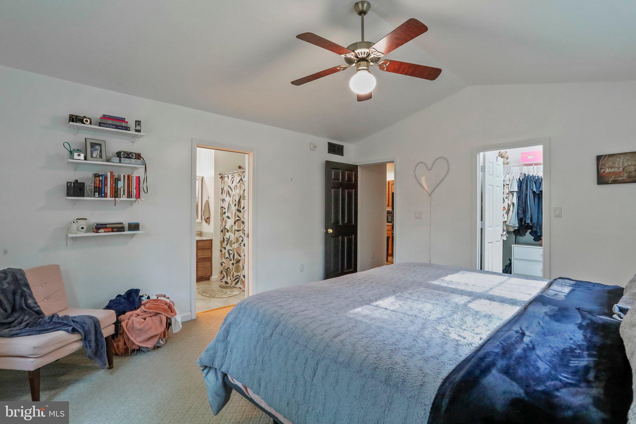 FRY'S MOUNTAIN ESTATES - Residential