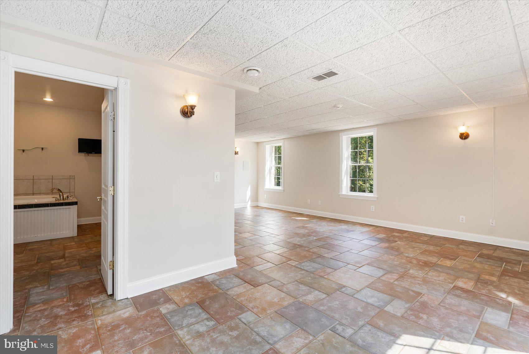 BATTER BROOK FARMS - Residential