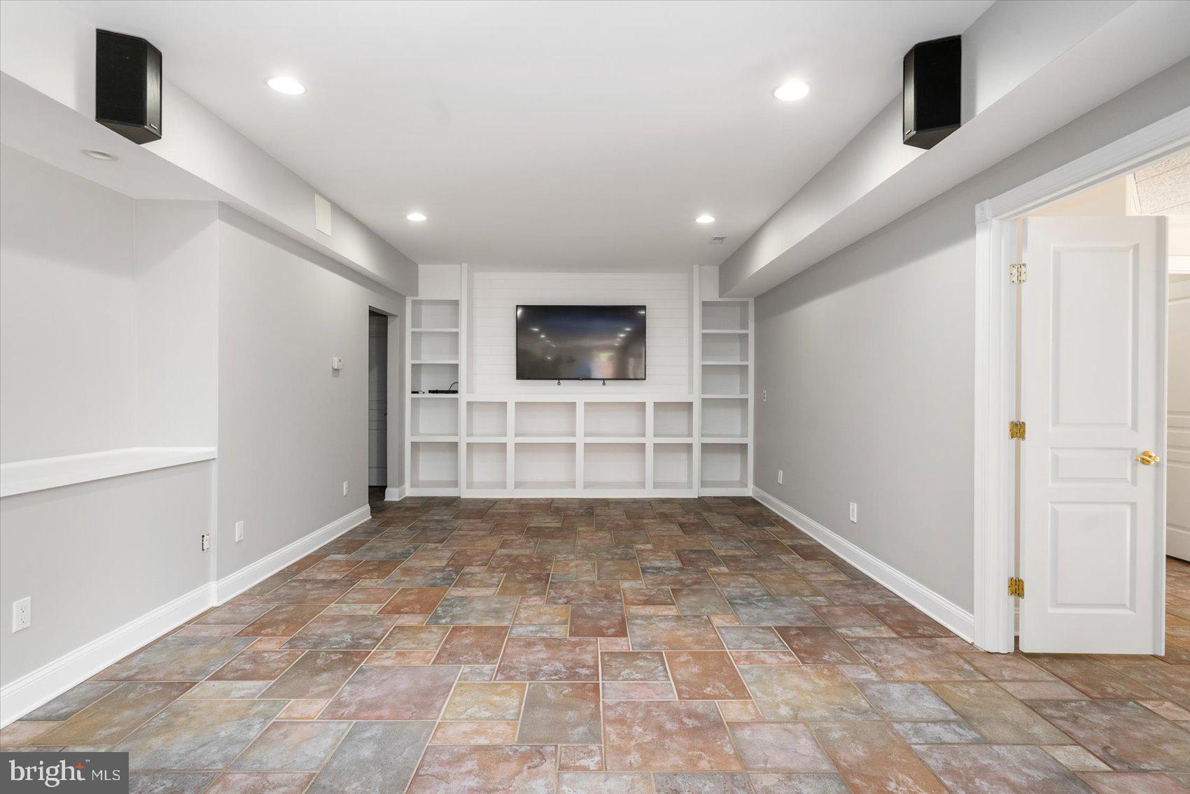 BATTER BROOK FARMS - Residential