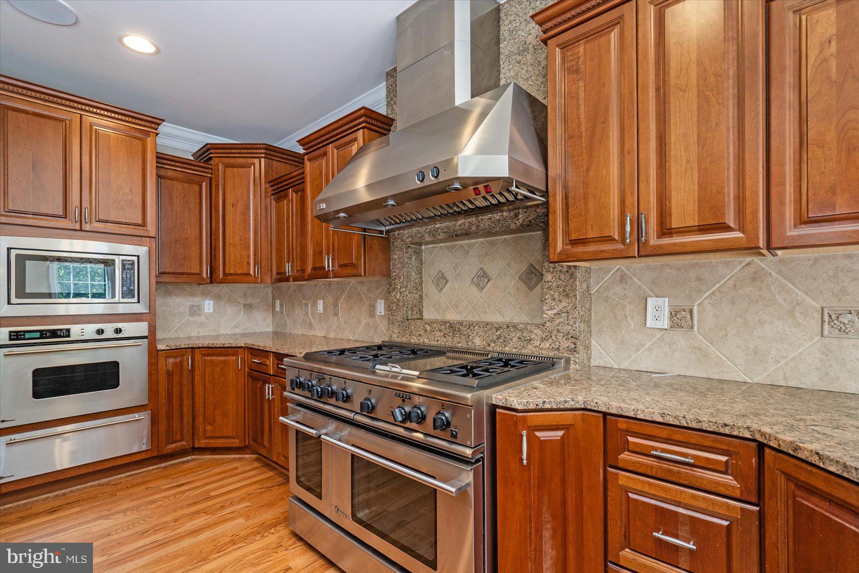 BATTER BROOK FARMS - Residential