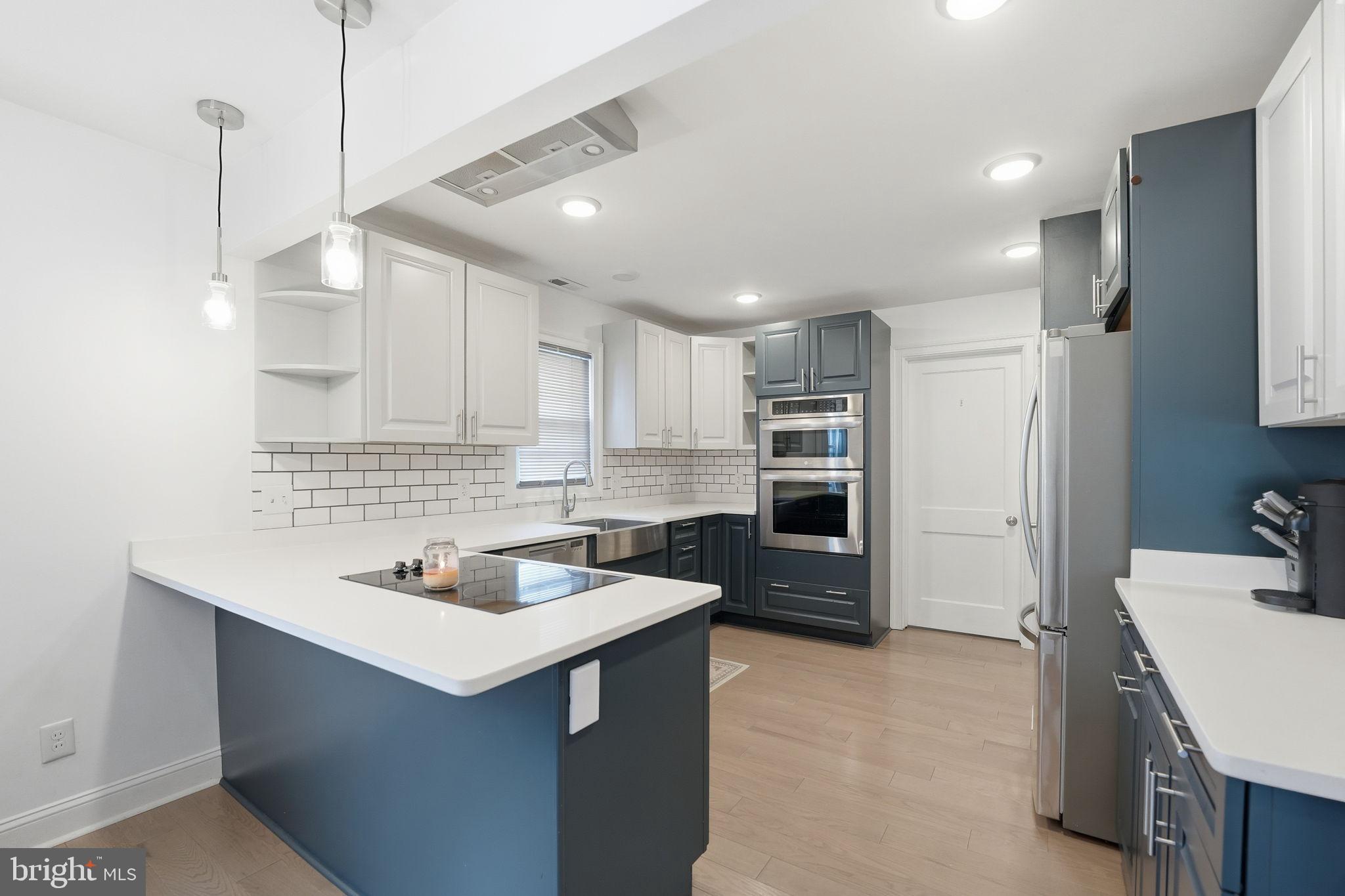 1215 SEACOBECK STREET