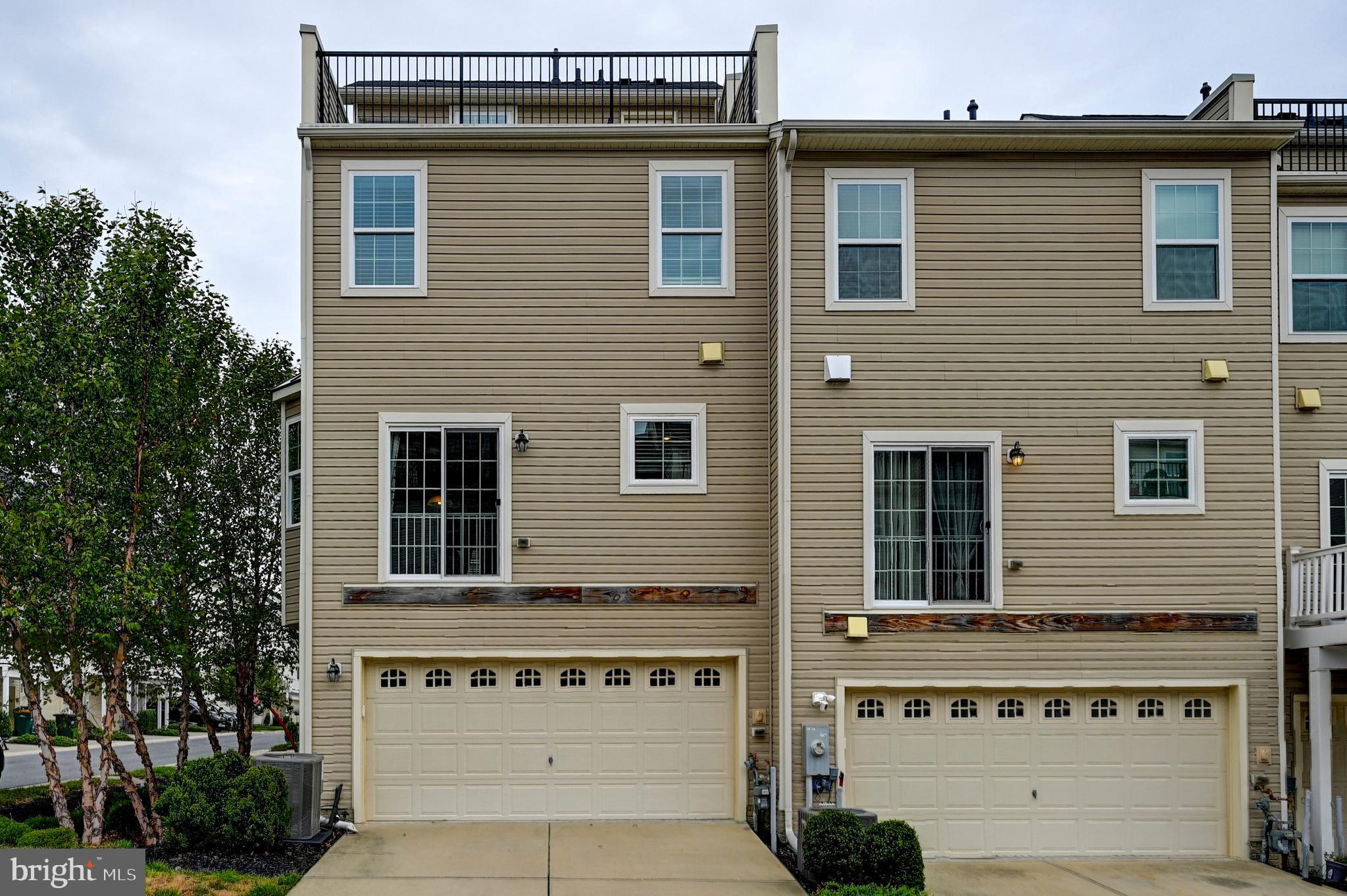 OXFORD SQUARE - Residential