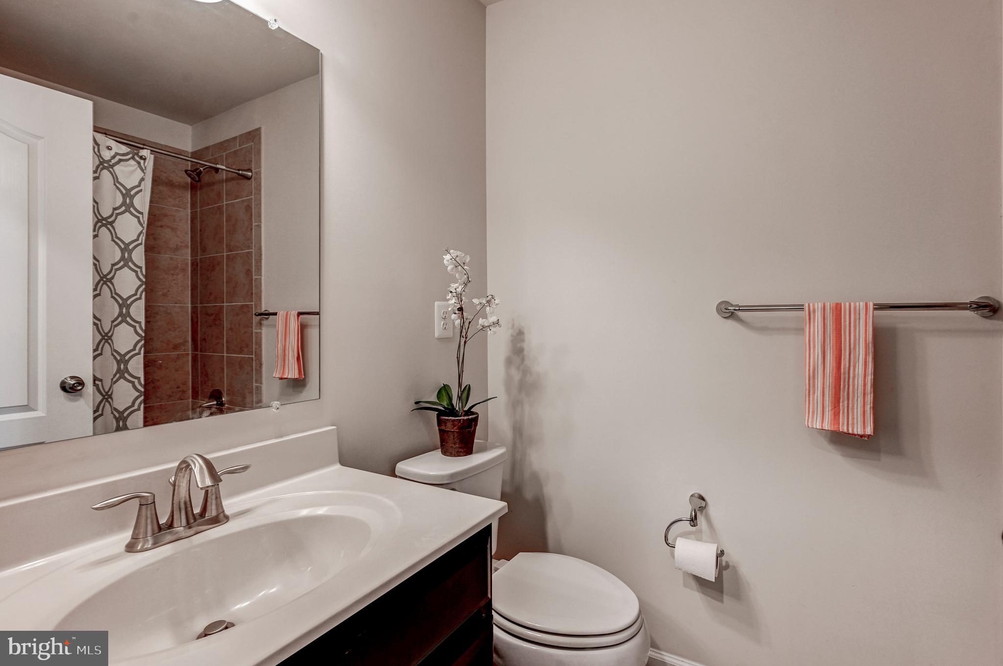 OXFORD SQUARE - Residential