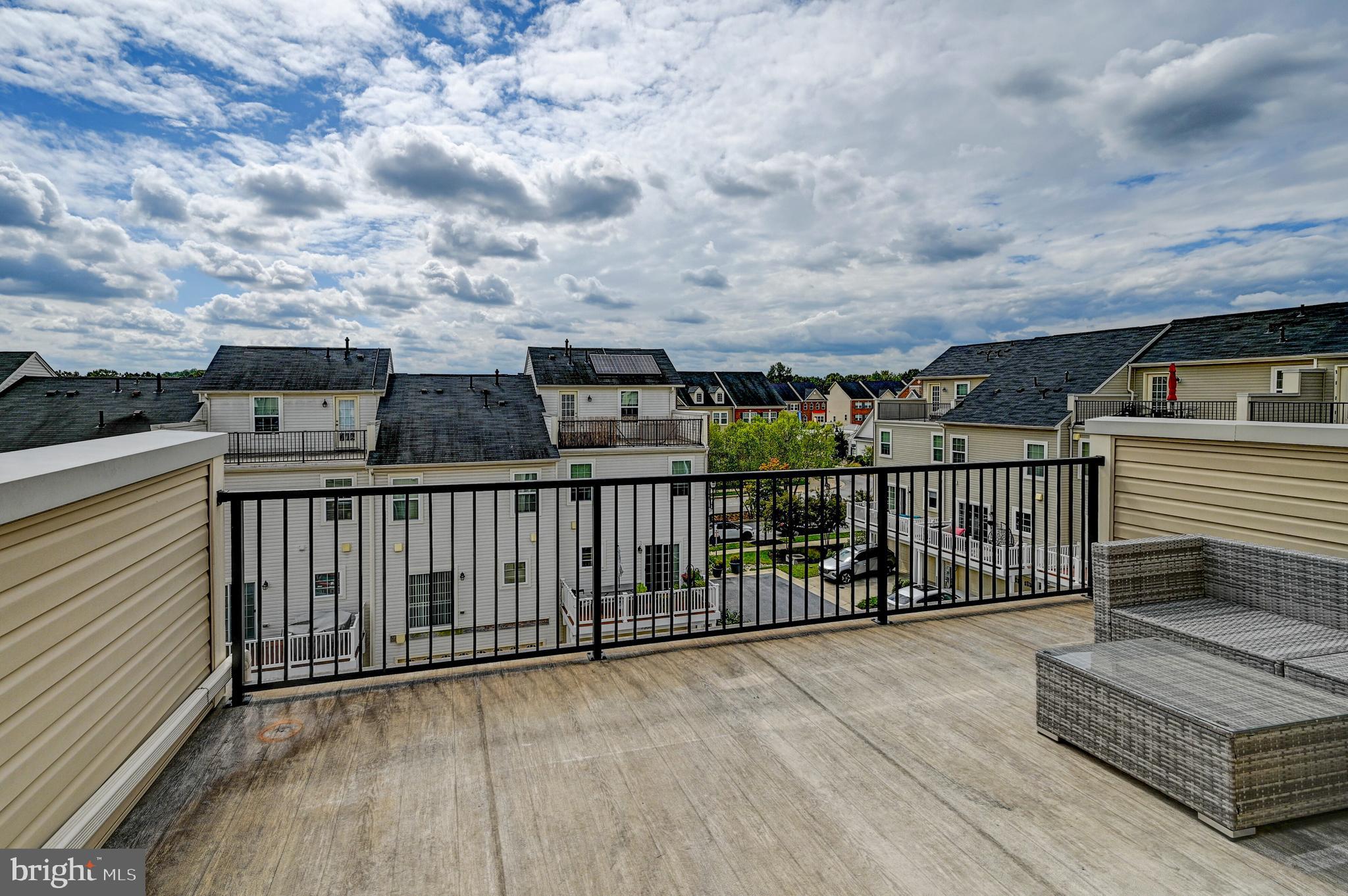 OXFORD SQUARE - Residential