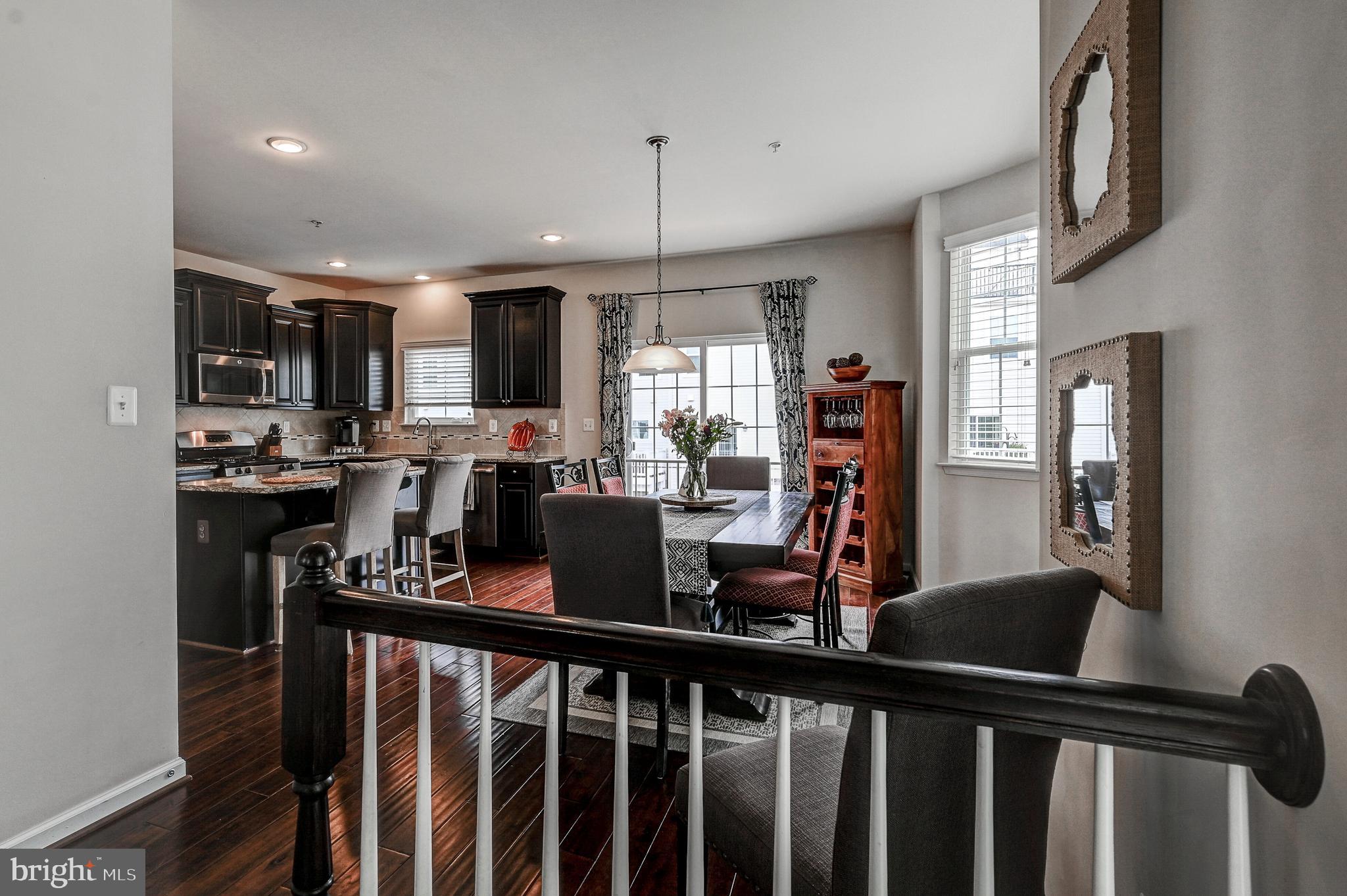 OXFORD SQUARE - Residential