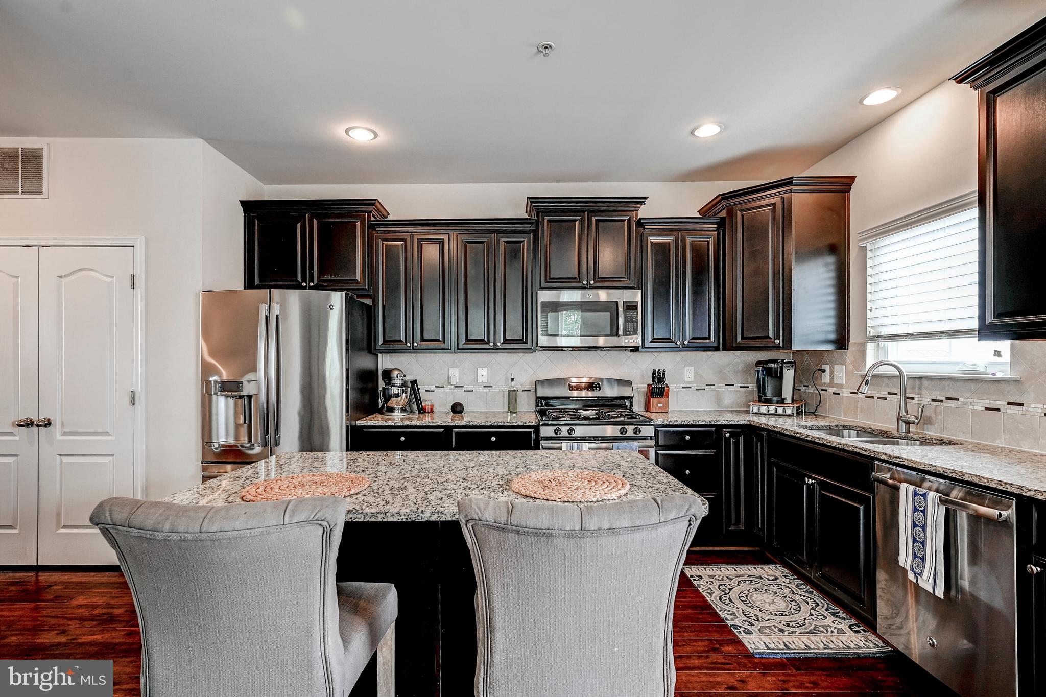 OXFORD SQUARE - Residential