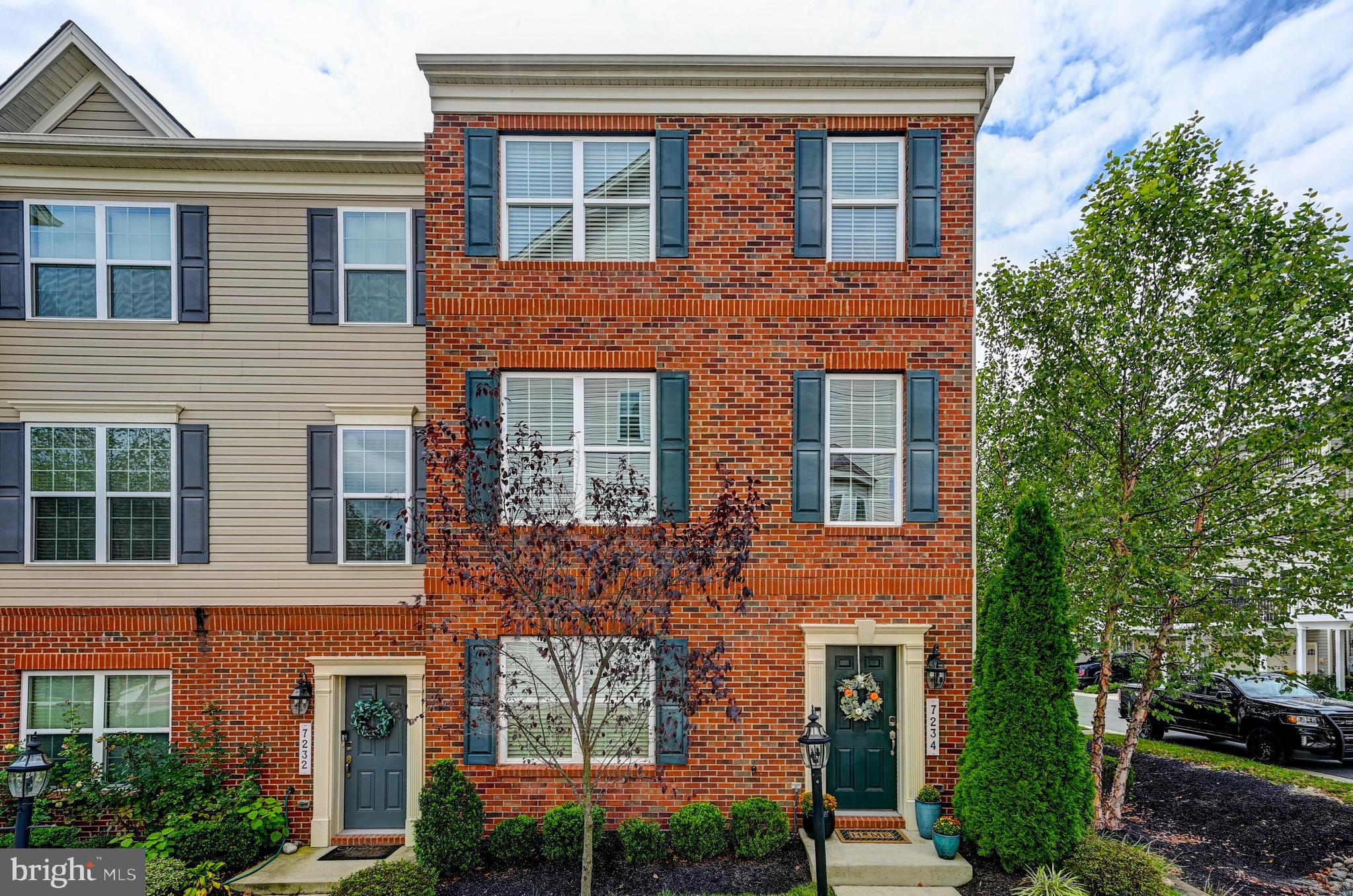 OXFORD SQUARE - Residential