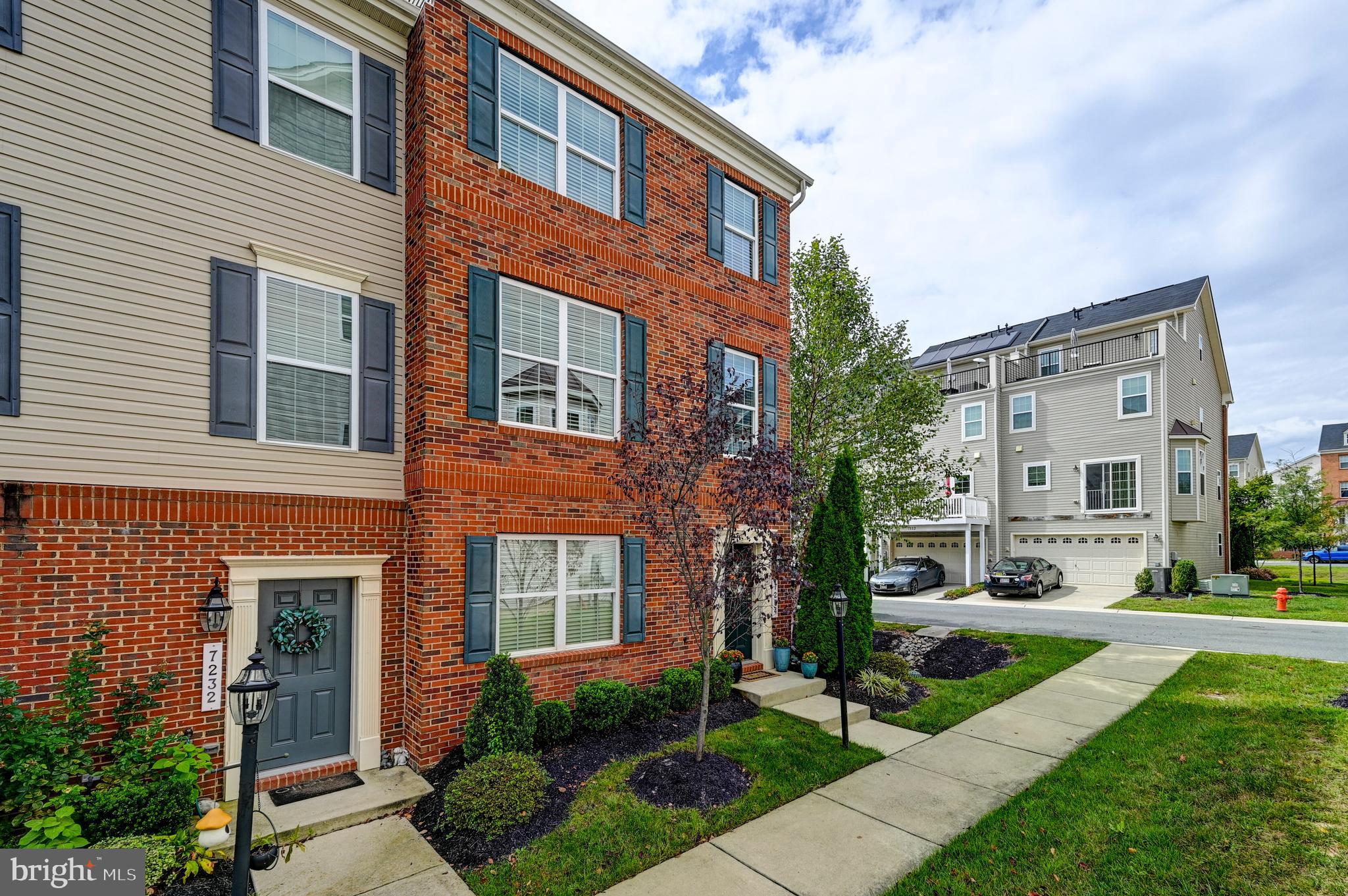 OXFORD SQUARE - Residential