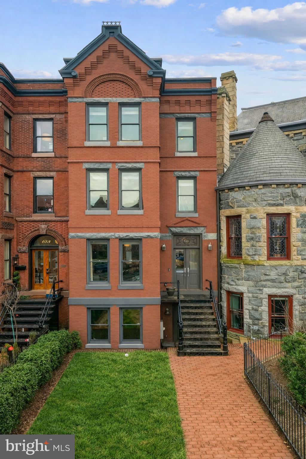 611 MARYLAND AVENUE NE