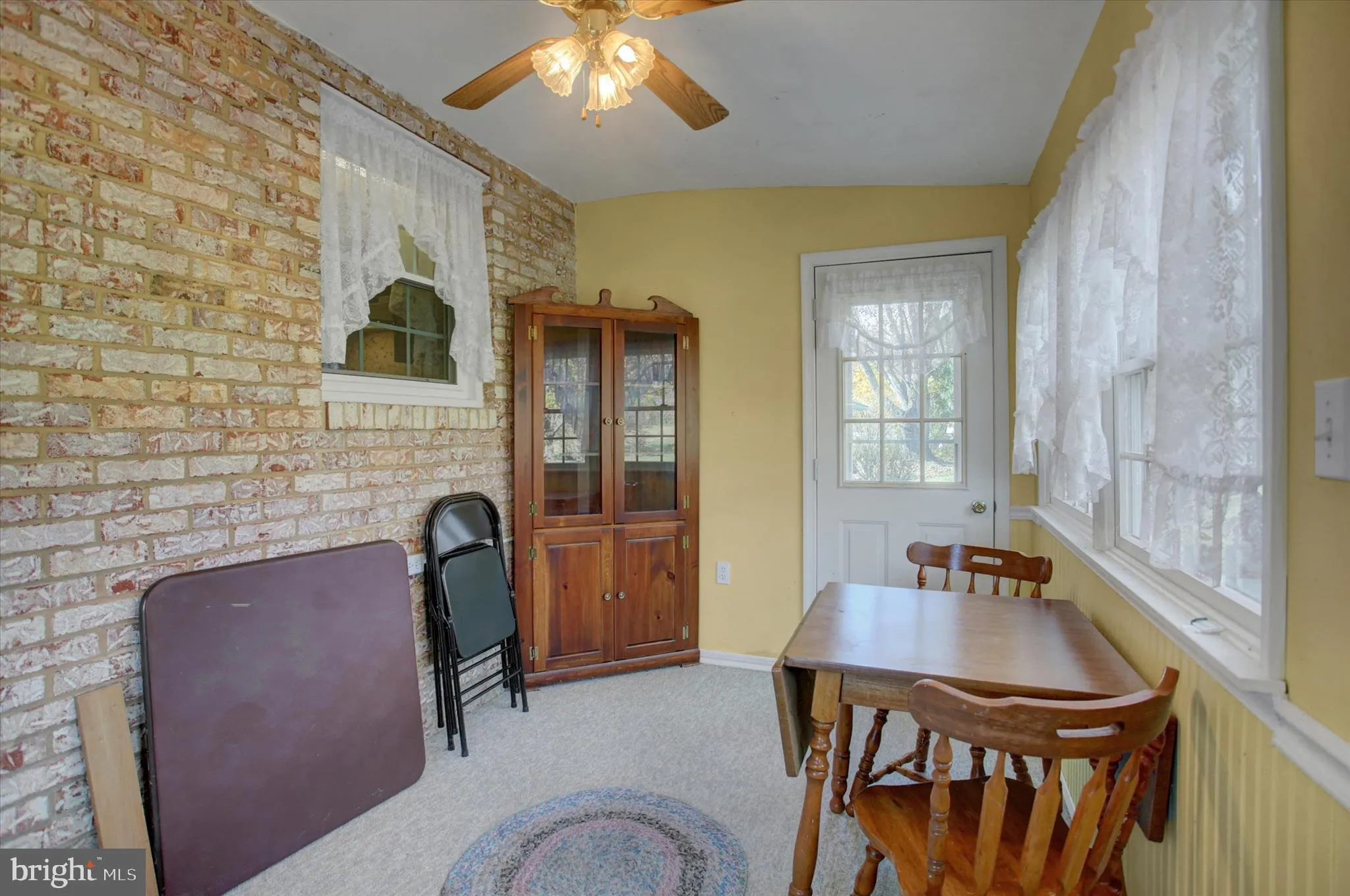 Newburg, Pennsylvania 17240, United States, 4 Bedrooms Bedrooms, ,3 BathroomsBathrooms,Residential,Active,247352