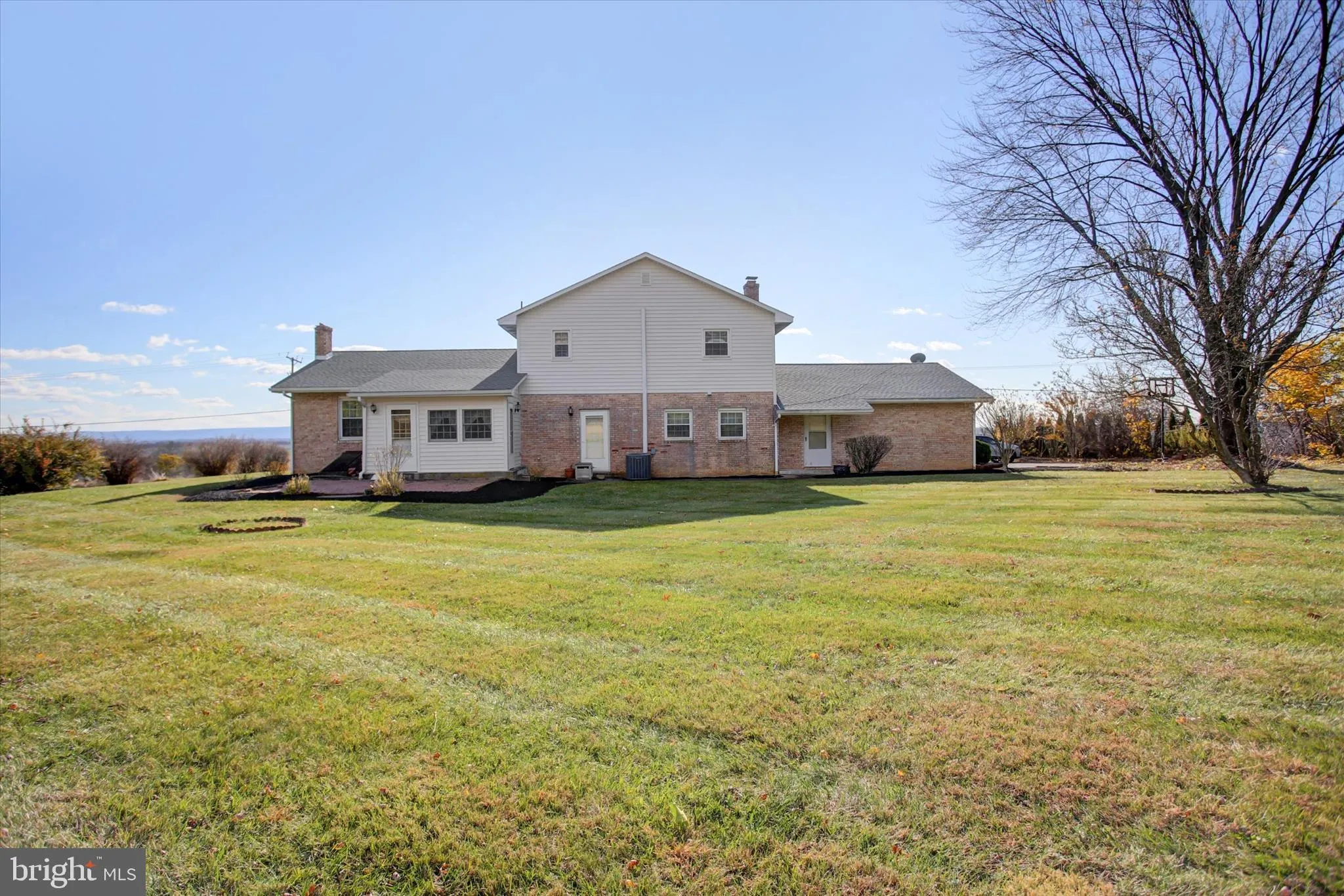 Newburg, Pennsylvania 17240, United States, 4 Bedrooms Bedrooms, ,3 BathroomsBathrooms,Residential,Active,247352