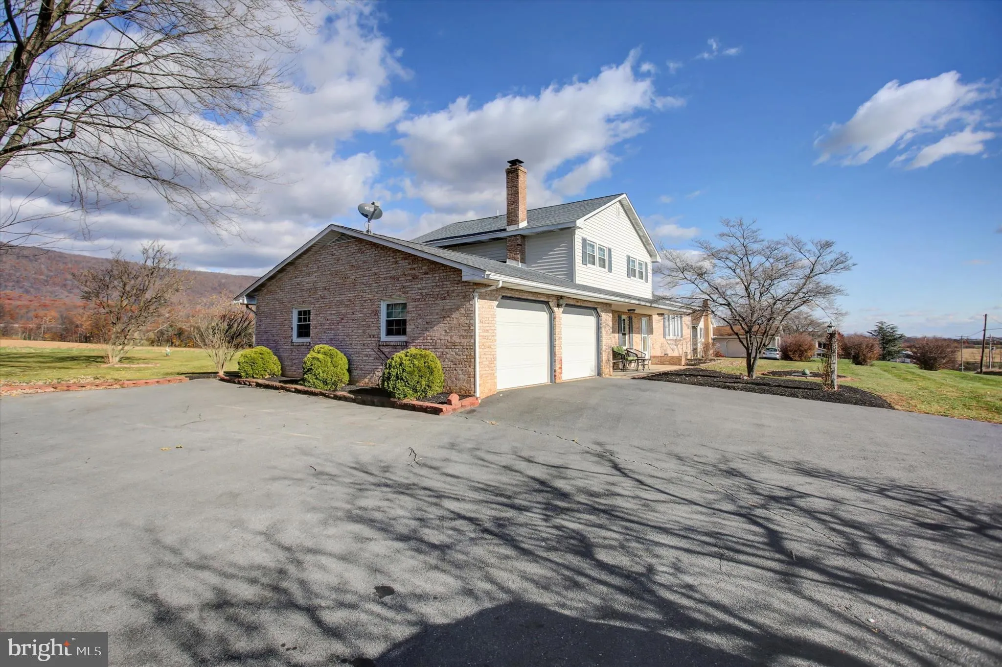 Newburg, Pennsylvania 17240, United States, 4 Bedrooms Bedrooms, ,3 BathroomsBathrooms,Residential,Active,247352