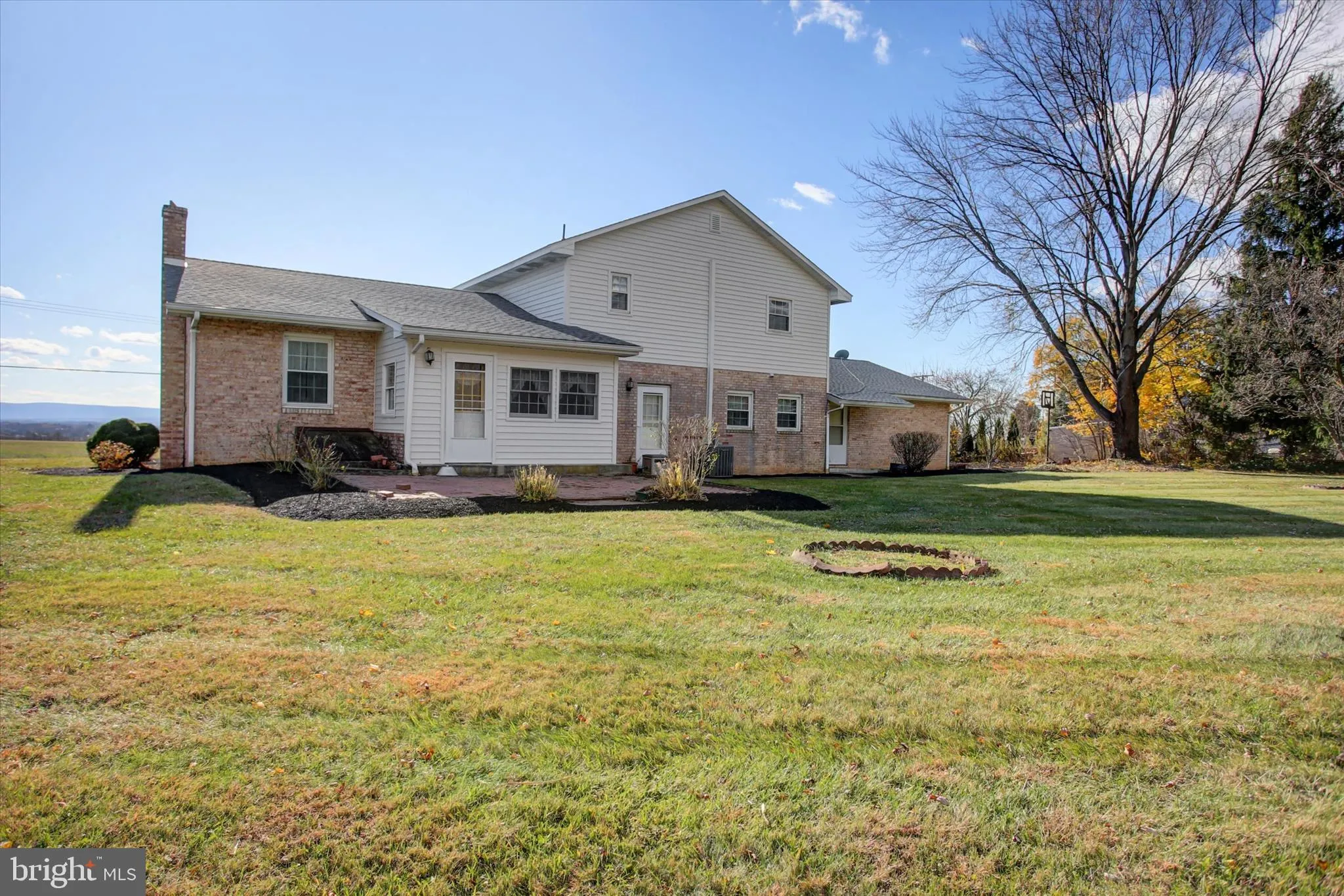 Newburg, Pennsylvania 17240, United States, 4 Bedrooms Bedrooms, ,3 BathroomsBathrooms,Residential,Active,247352