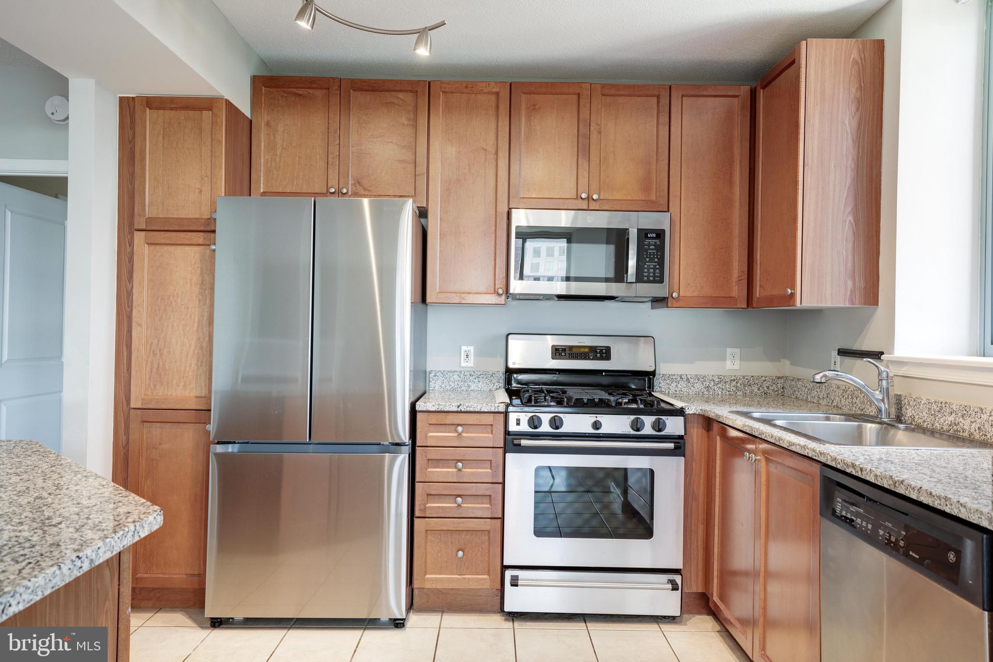 BALLSTON - Residential Lease