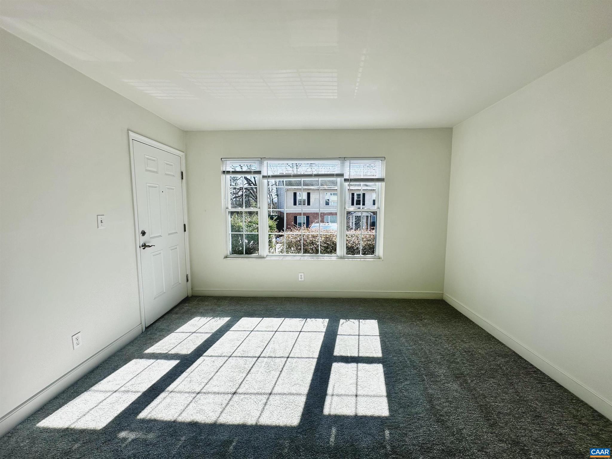 FOUNTAIN COURT - Residential Lease