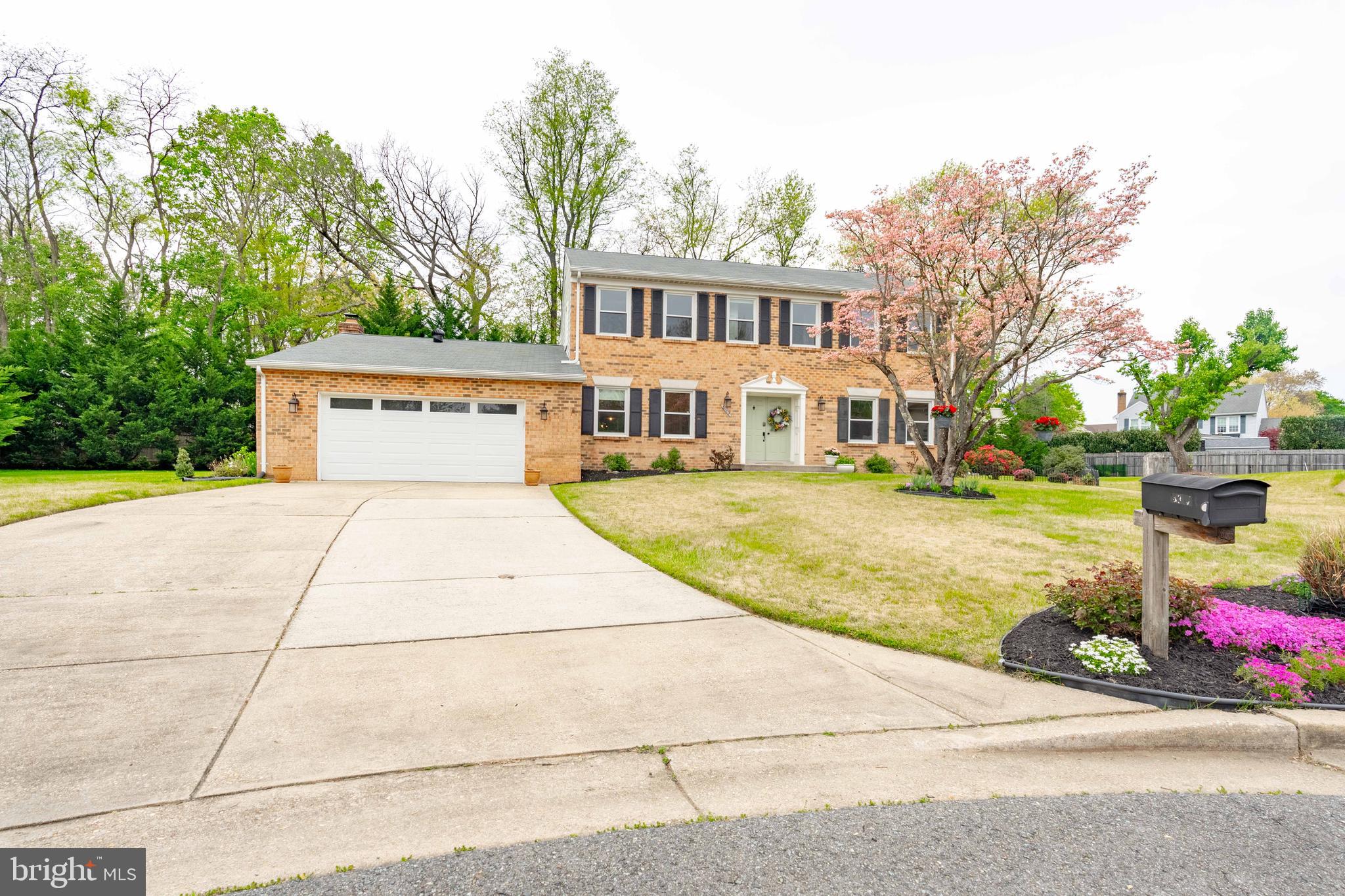 3902 KENCREST COURT