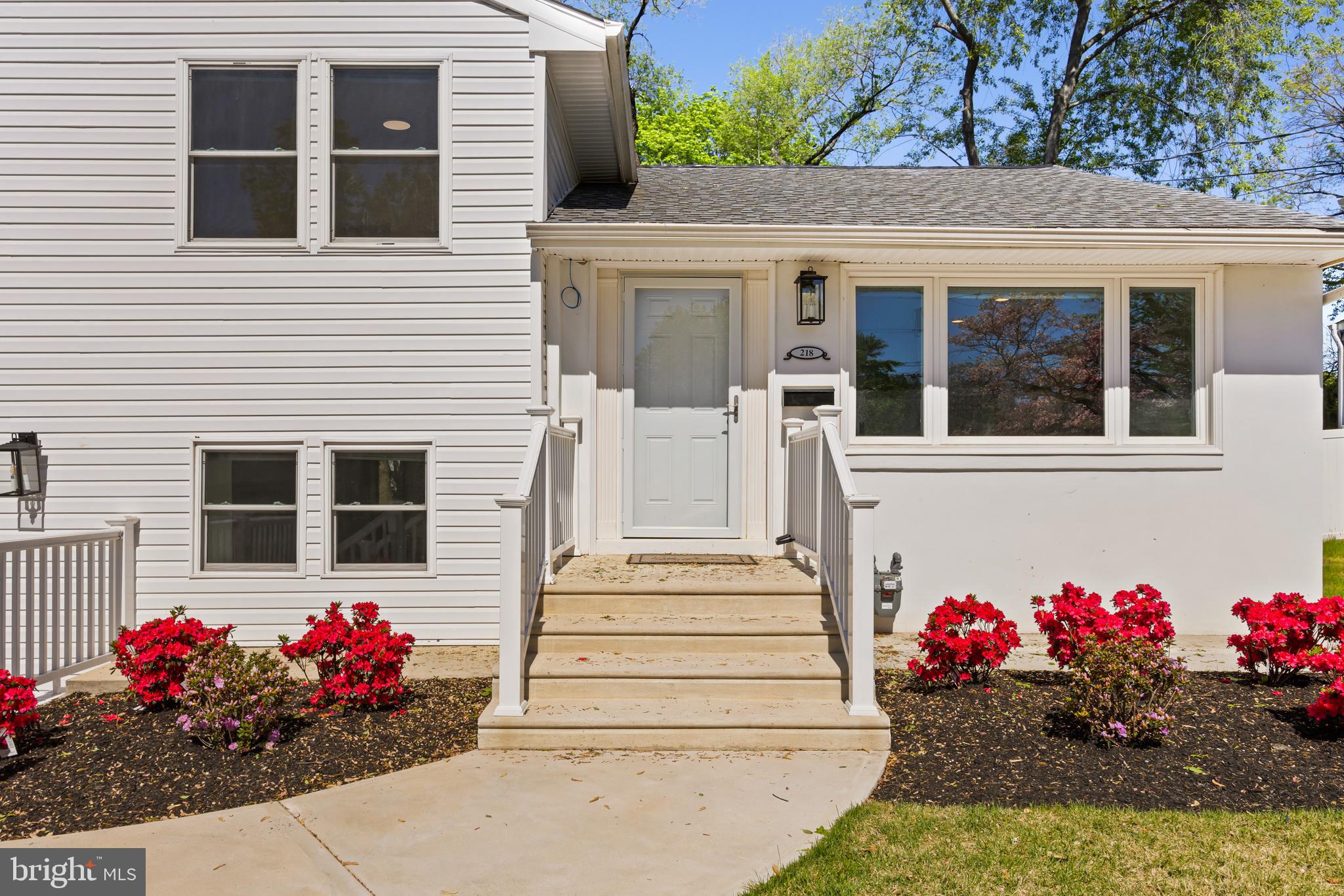 218 RHODE ISLAND AVENUE