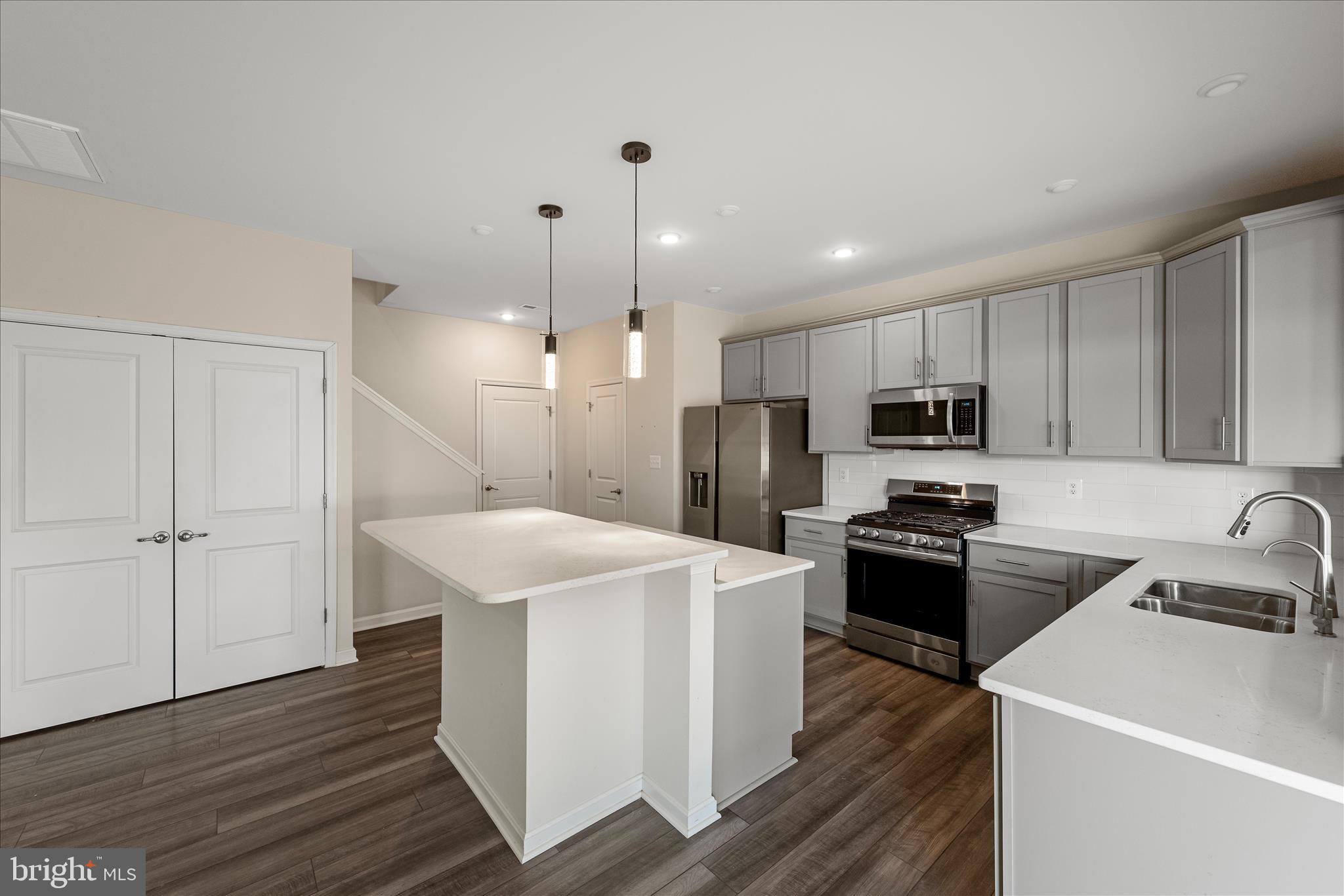 THE VILLAGE AT CEDAR CREEK - Residential