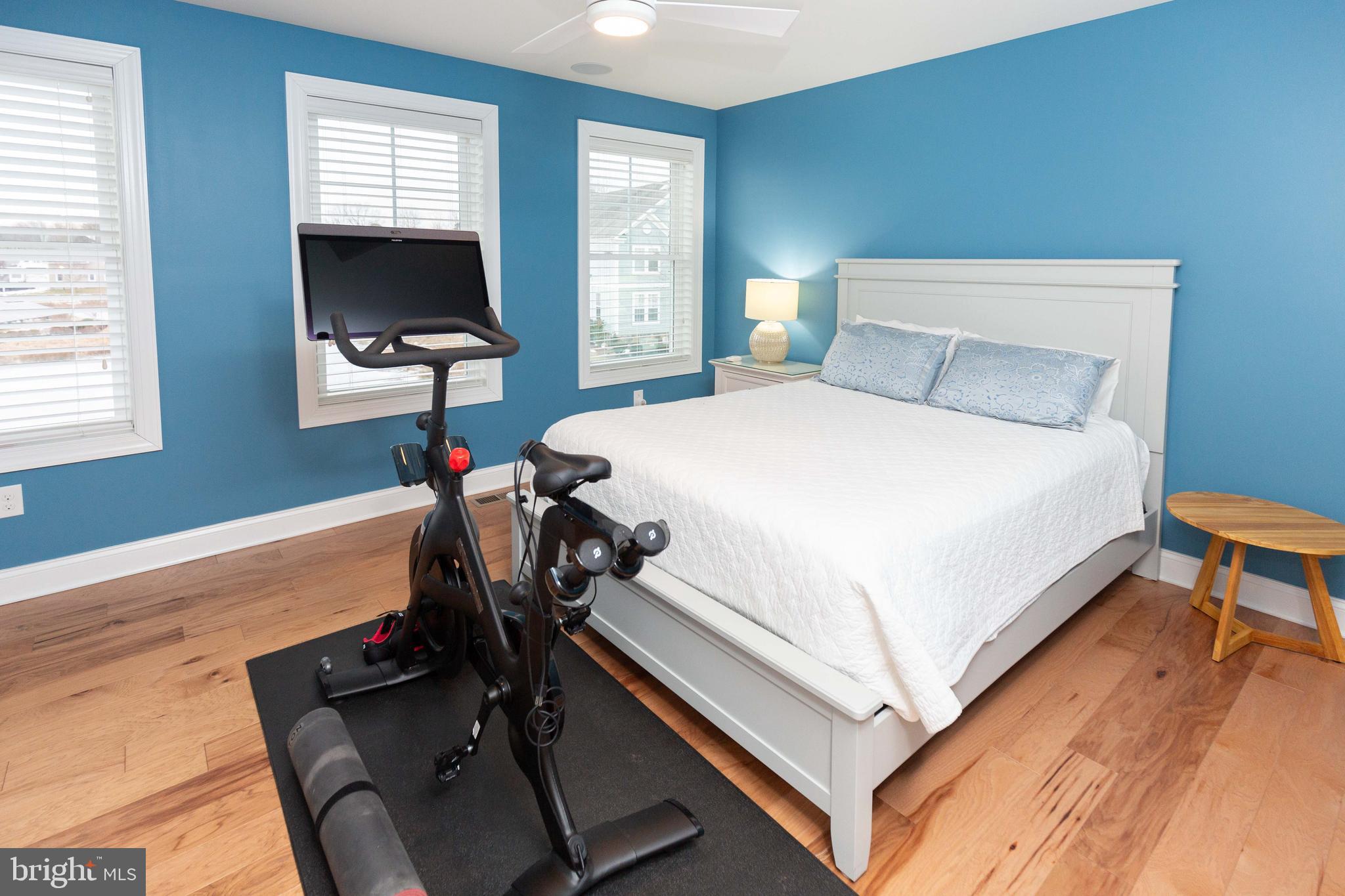 SAWGRASS AT WHITE OAK CREEK - Residential