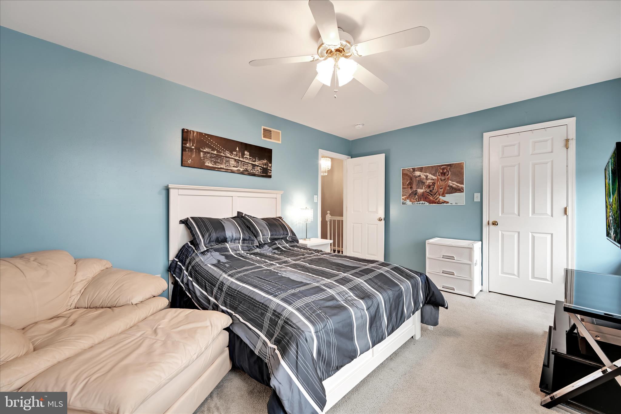 QUENTIN HUNT - Residential