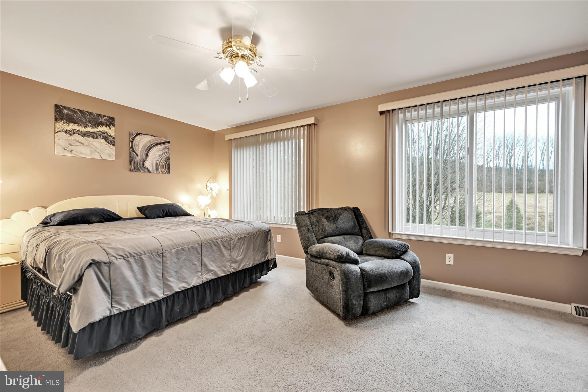 QUENTIN HUNT - Residential