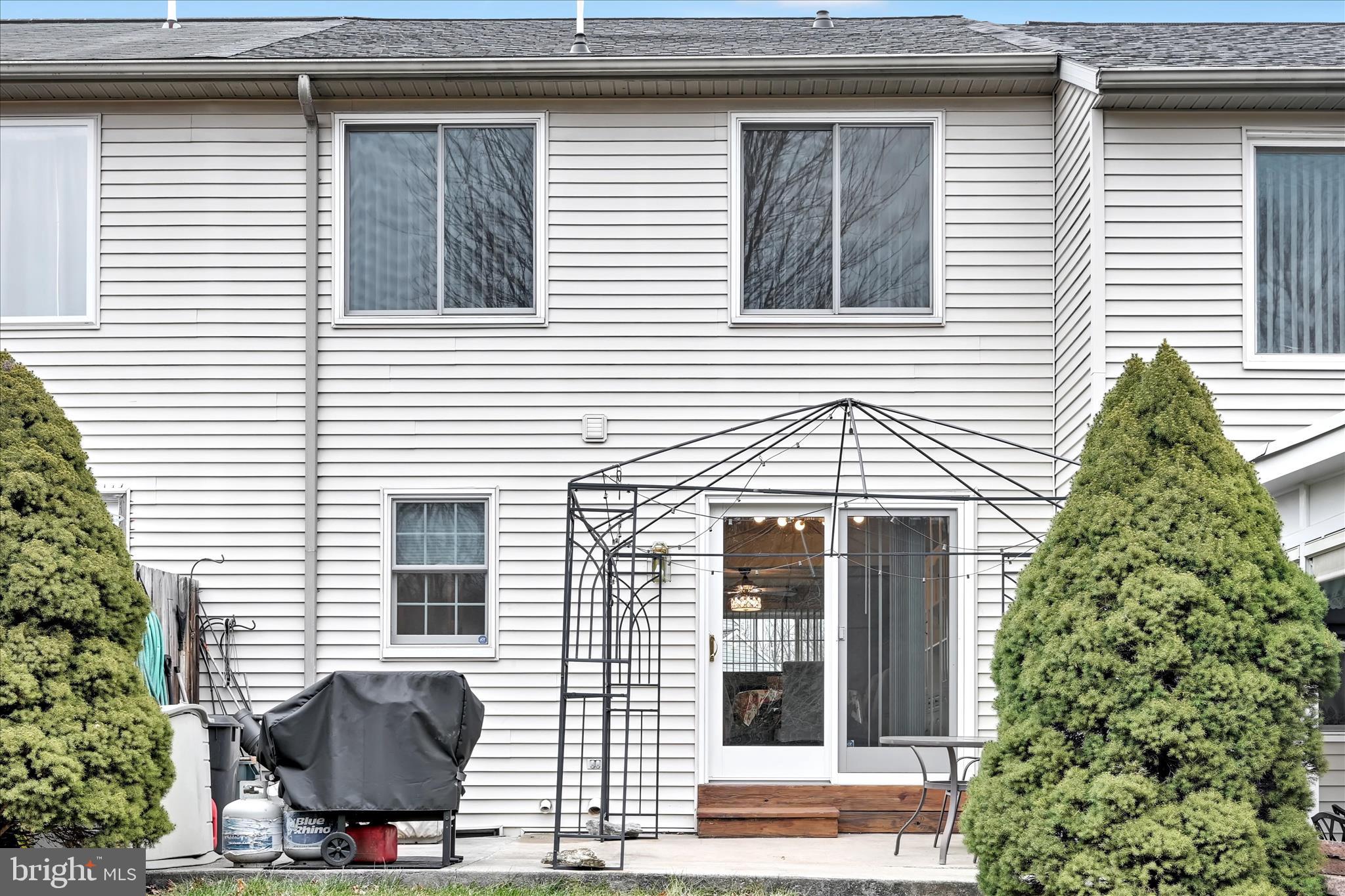 QUENTIN HUNT - Residential