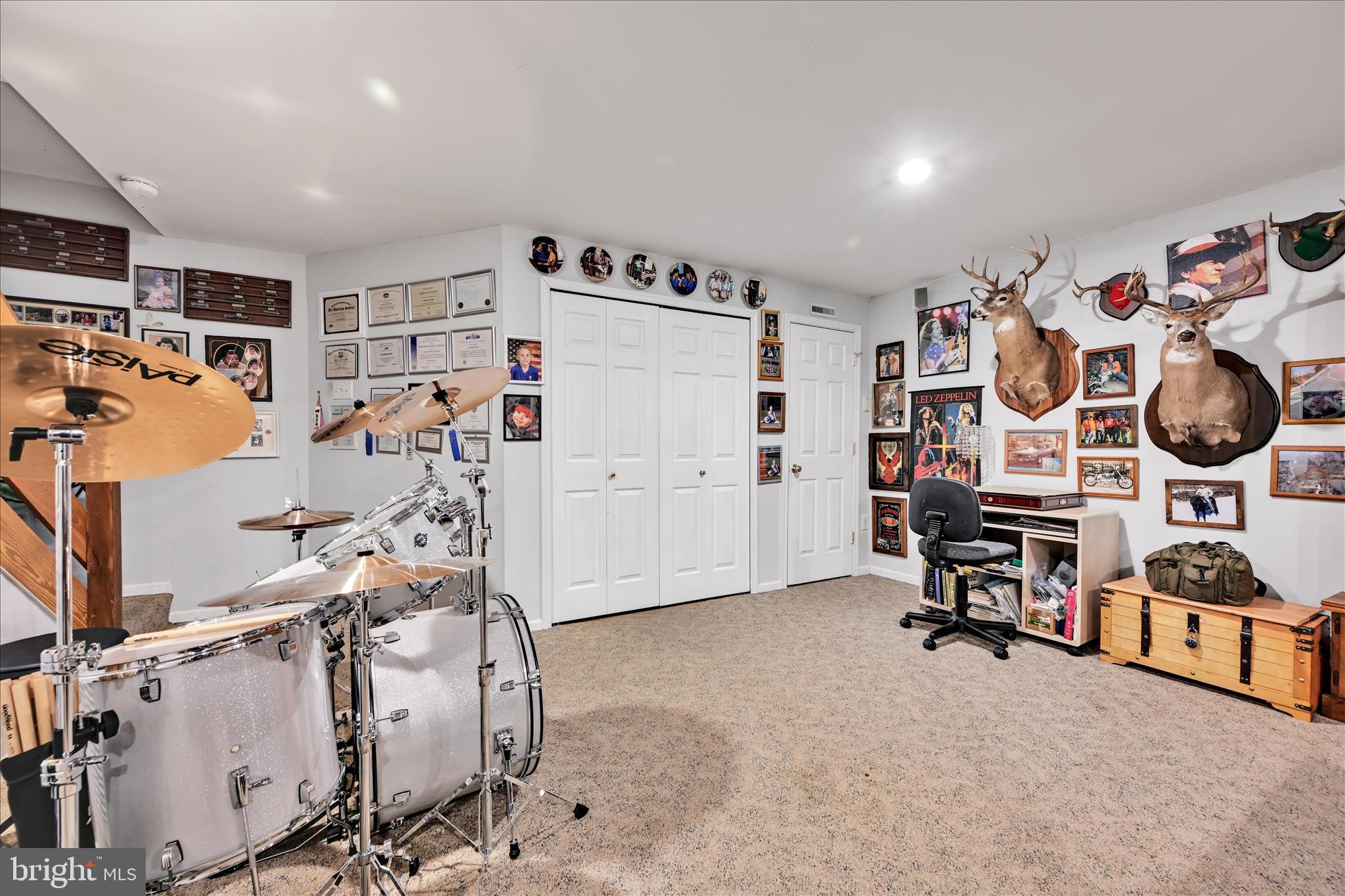 QUENTIN HUNT - Residential