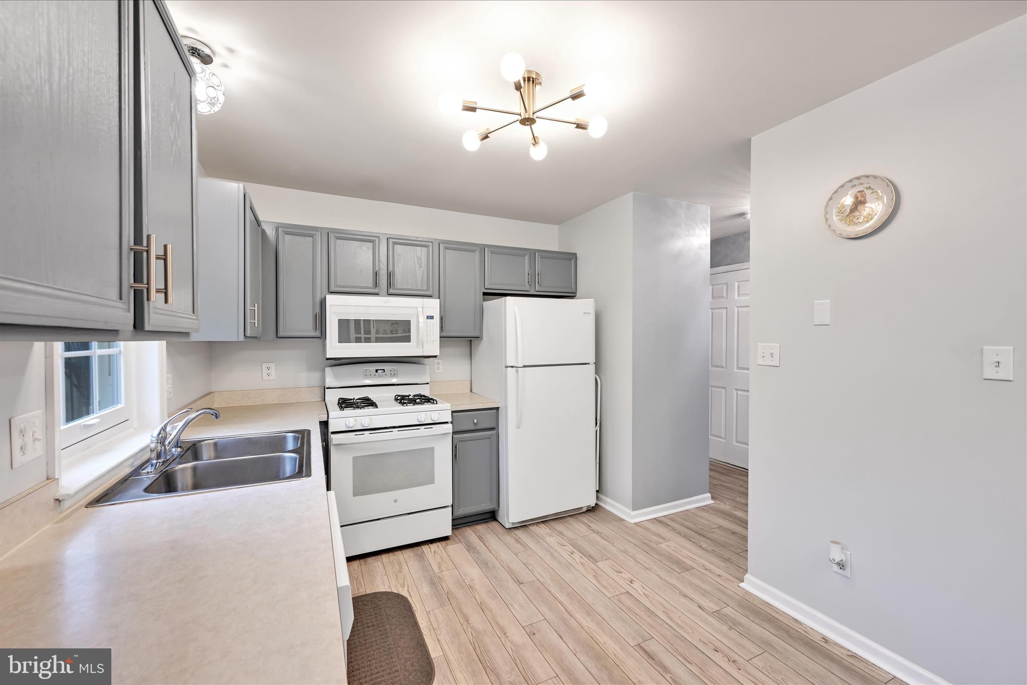 QUENTIN HUNT - Residential