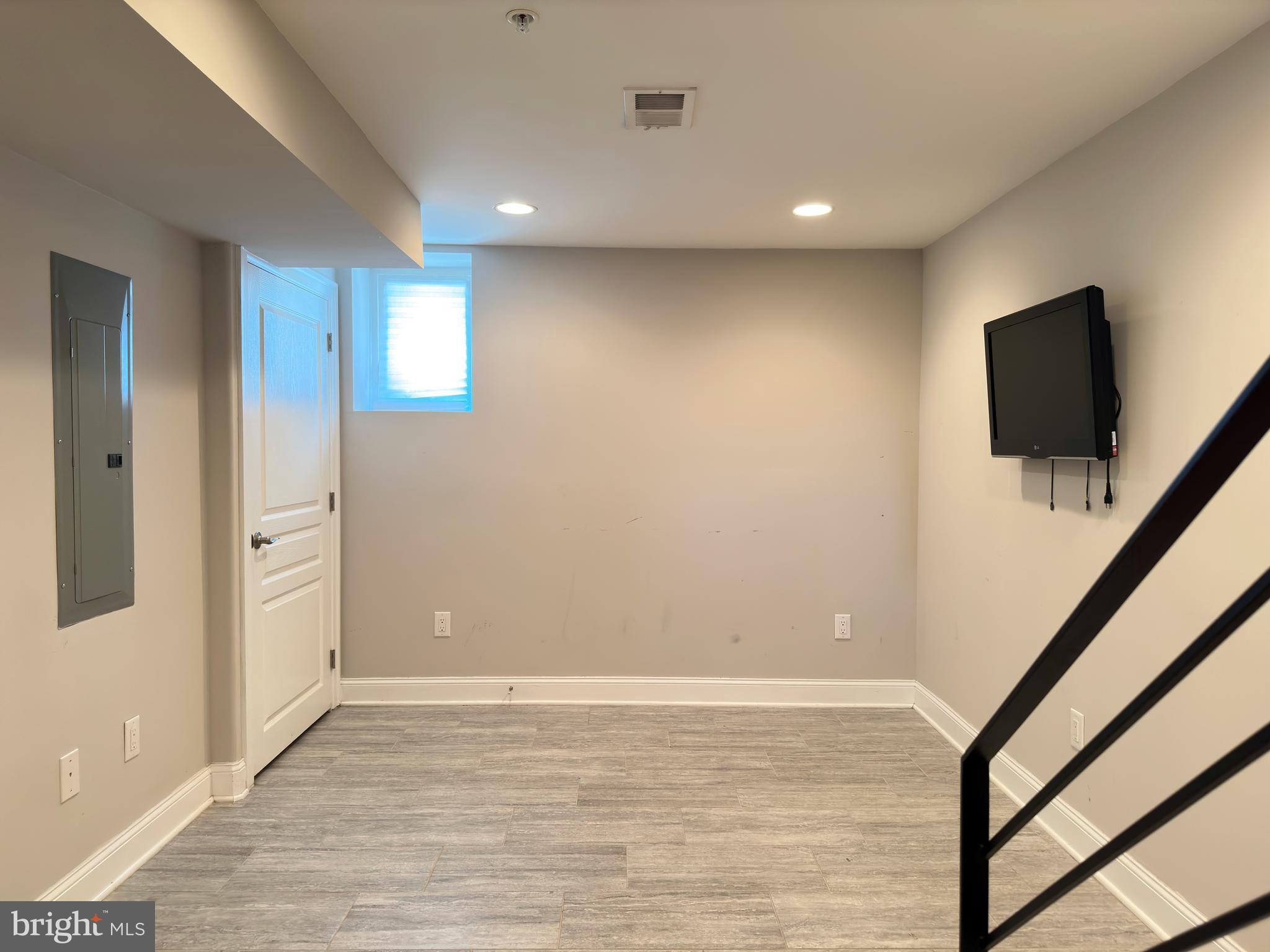 POINT BREEZE - Residential Lease