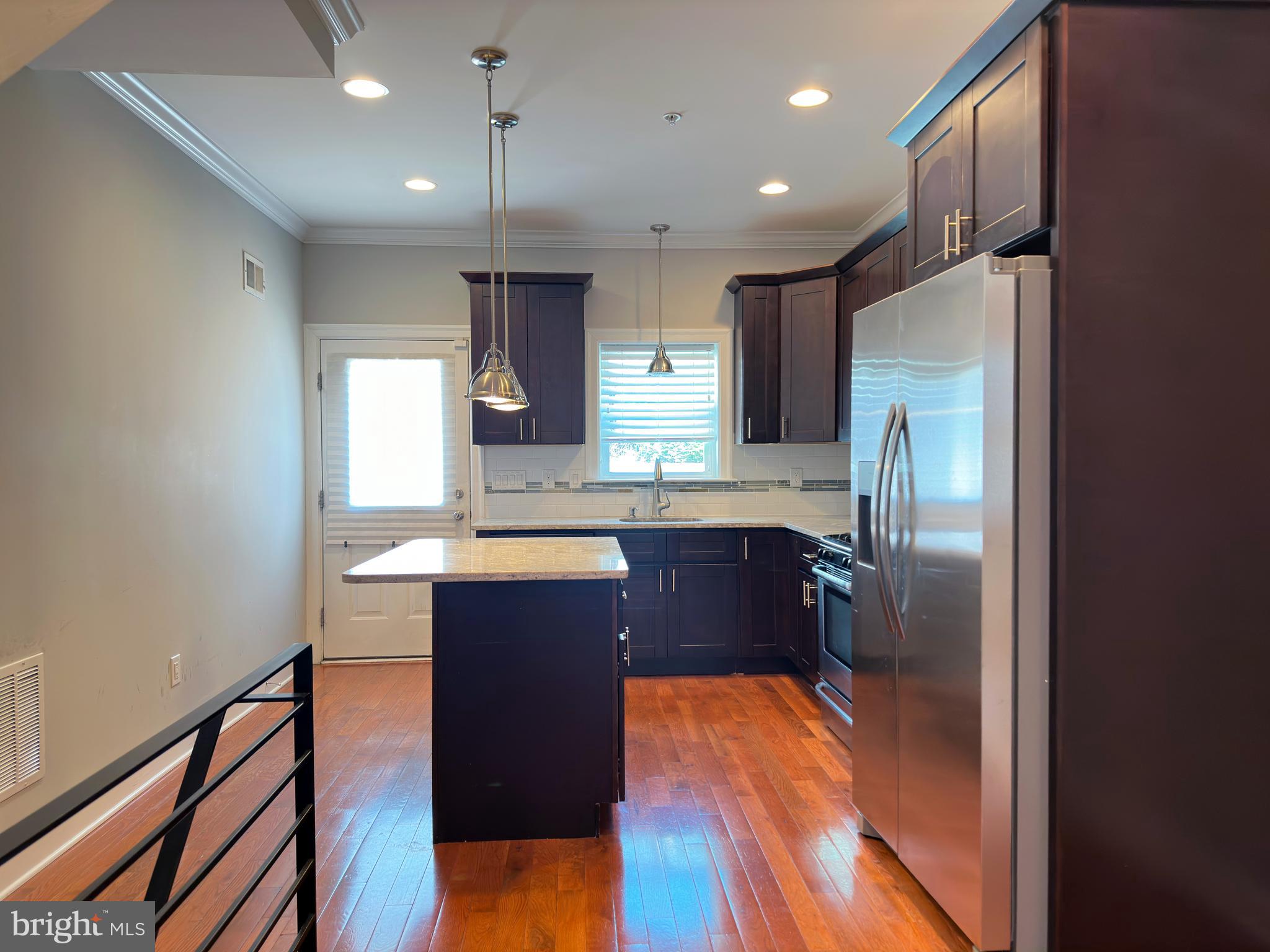 POINT BREEZE - Residential Lease