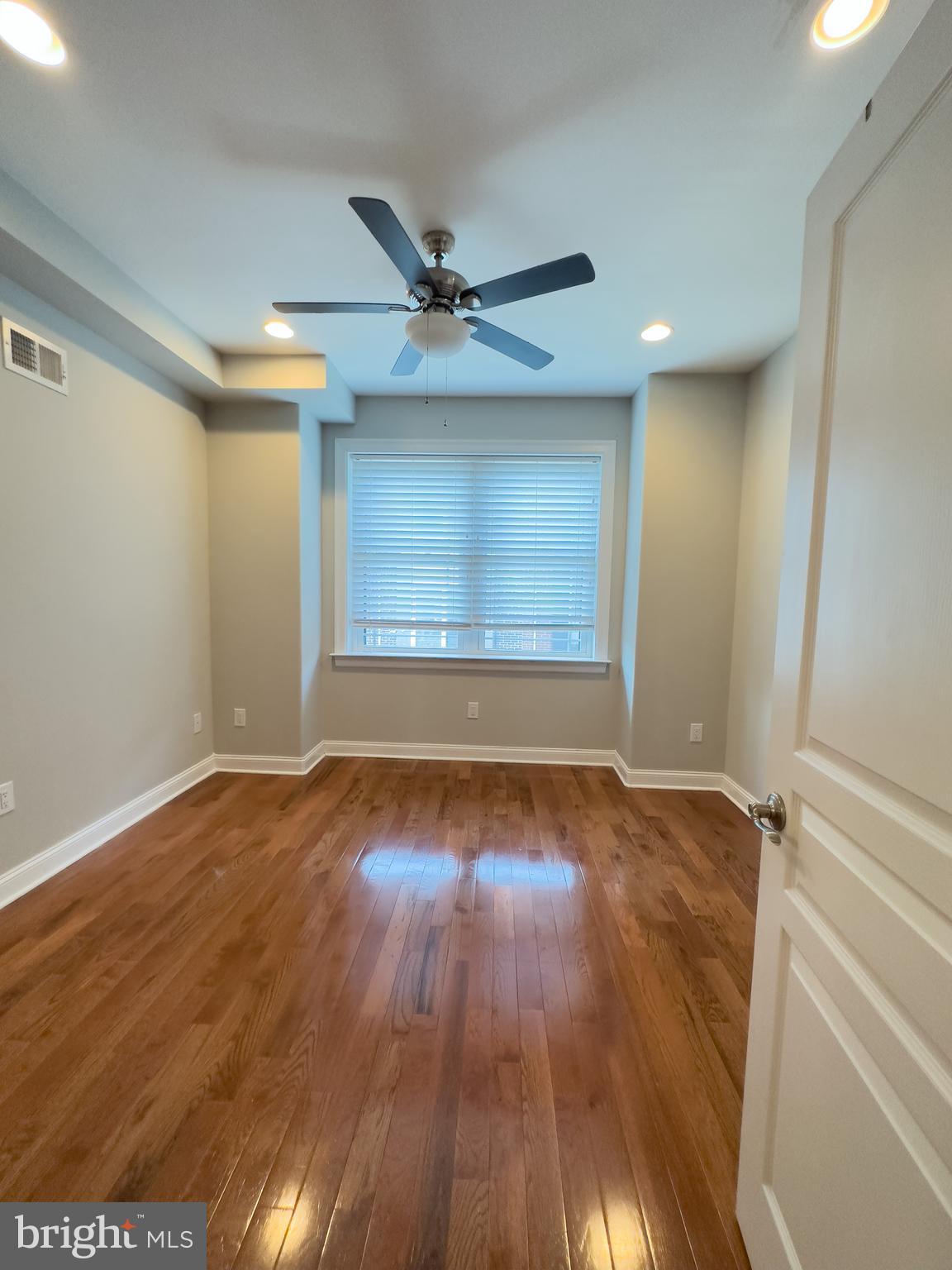 POINT BREEZE - Residential Lease