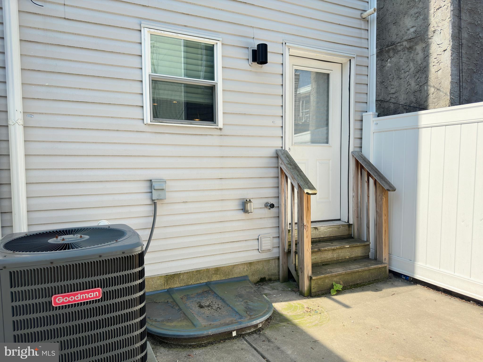 POINT BREEZE - Residential Lease