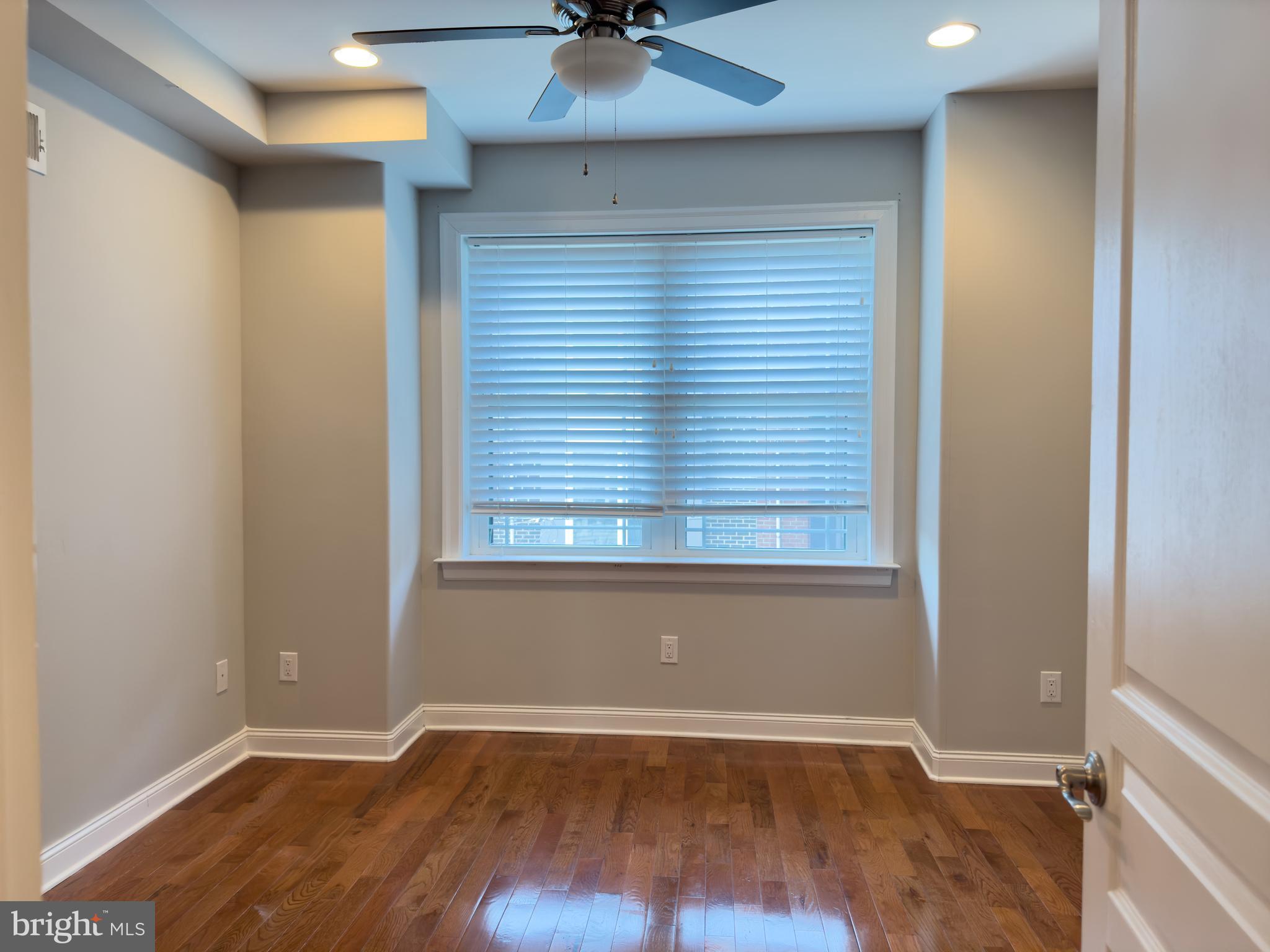 POINT BREEZE - Residential Lease