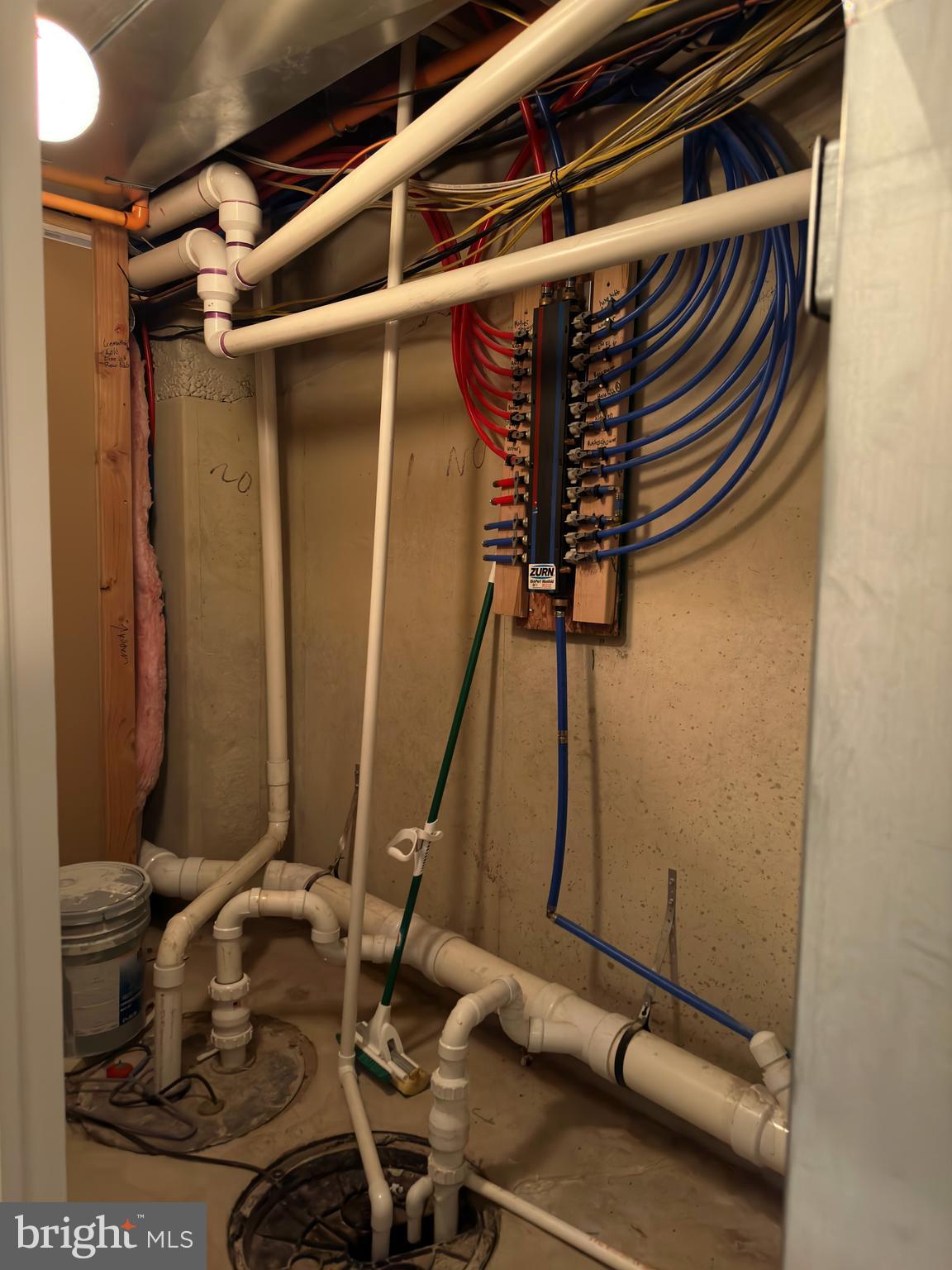 POINT BREEZE - Residential Lease