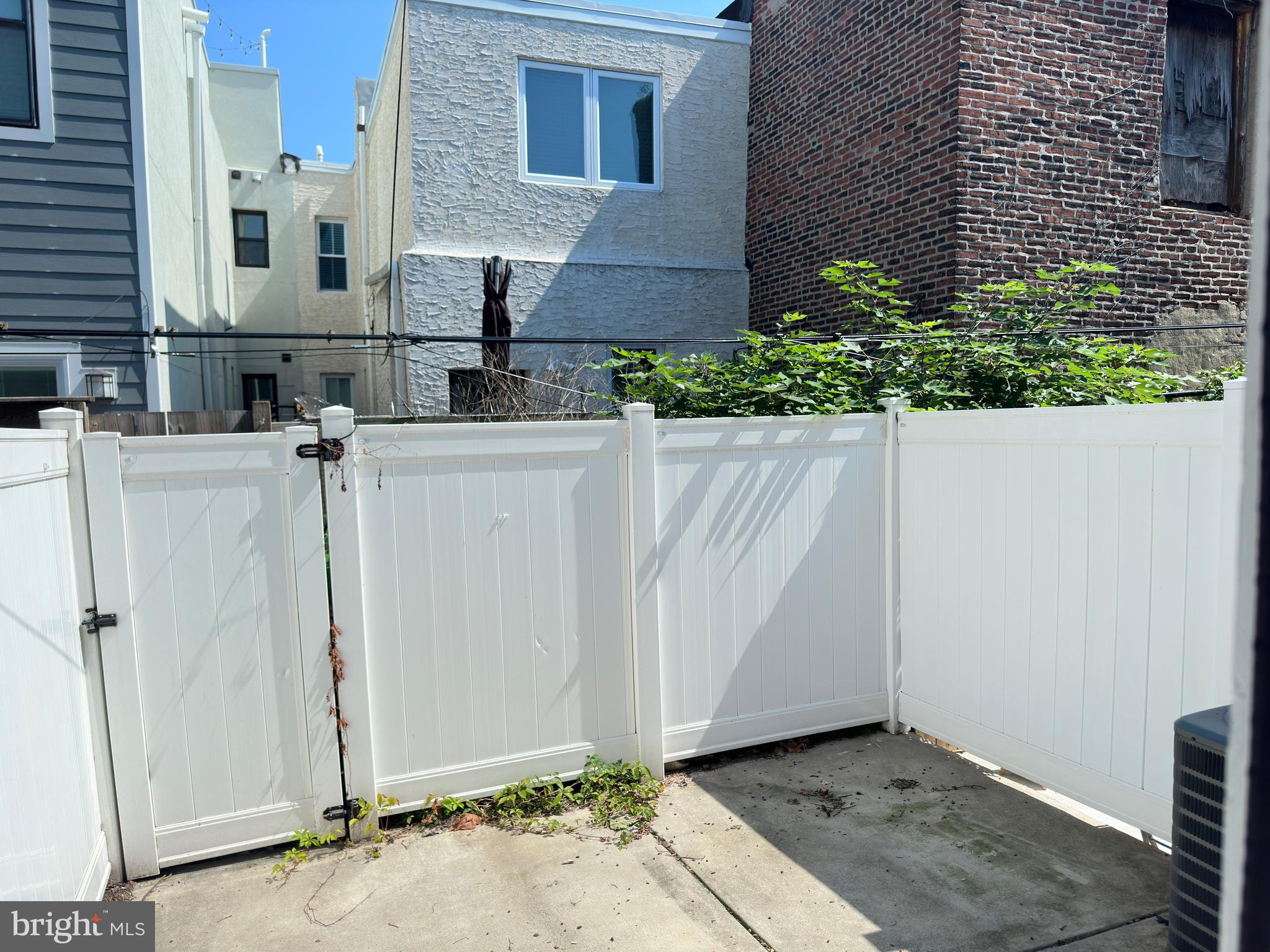 POINT BREEZE - Residential Lease