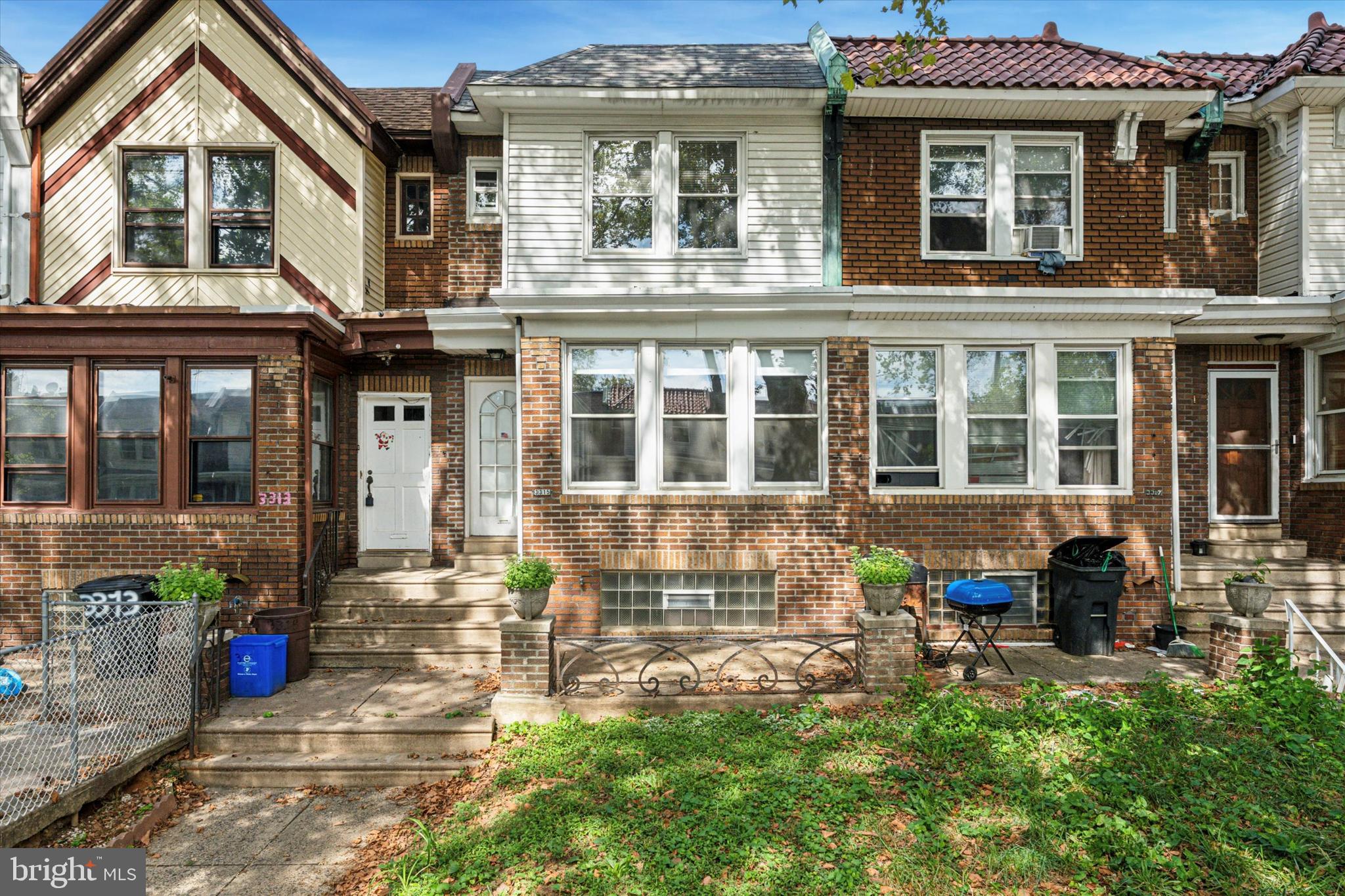 Welcome to this well-maintained duplex in Mayfair—a fantastic opportunity for both investors and owner-occupants alike. Both units have been freshly painted, new rugs and electric has been upgraded.
Unit 1: Spacious 2-bedroom, 1-bathroom apartment featuring access to the basement with washer & dryer, plus an attached garage for added convenience.
Unit 2: Comfortable 1-bedroom, 1-bathroom apartment, also equipped with its own washer & dryer.
This property offers flexibility—live in one unit and rent the other, or add it to your investment portfolio for steady rental income. Located on a quiet block with close proximity to shopping, public transportation, and major highways, it’s a smart buy in a desirable neighborhood.
Don’t miss your chance to own this income-producing property in Northeast Philadelphia!