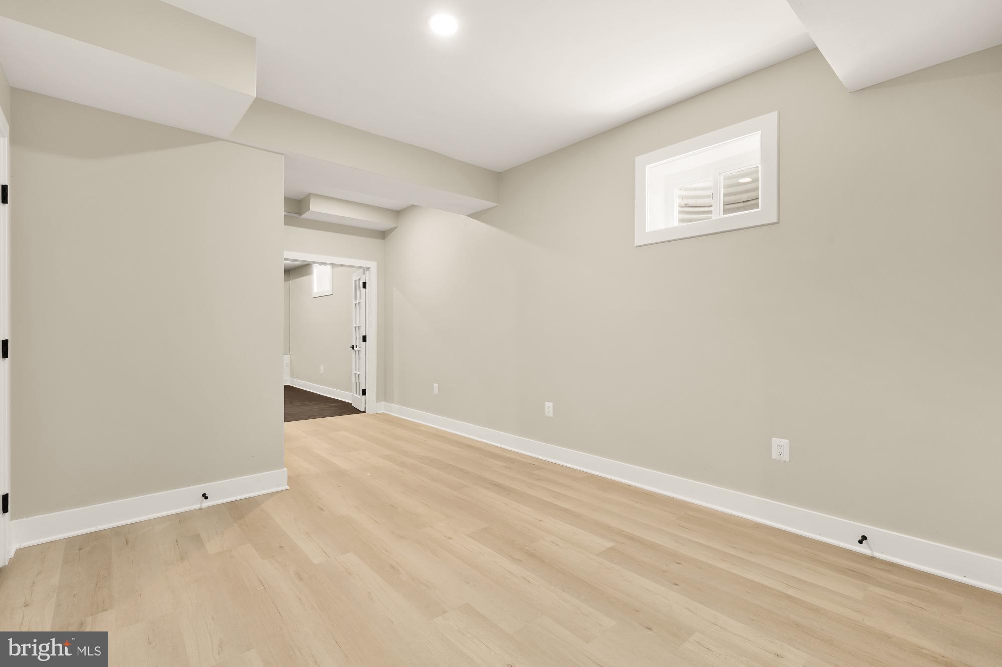 POTOMAC FALLS - Residential