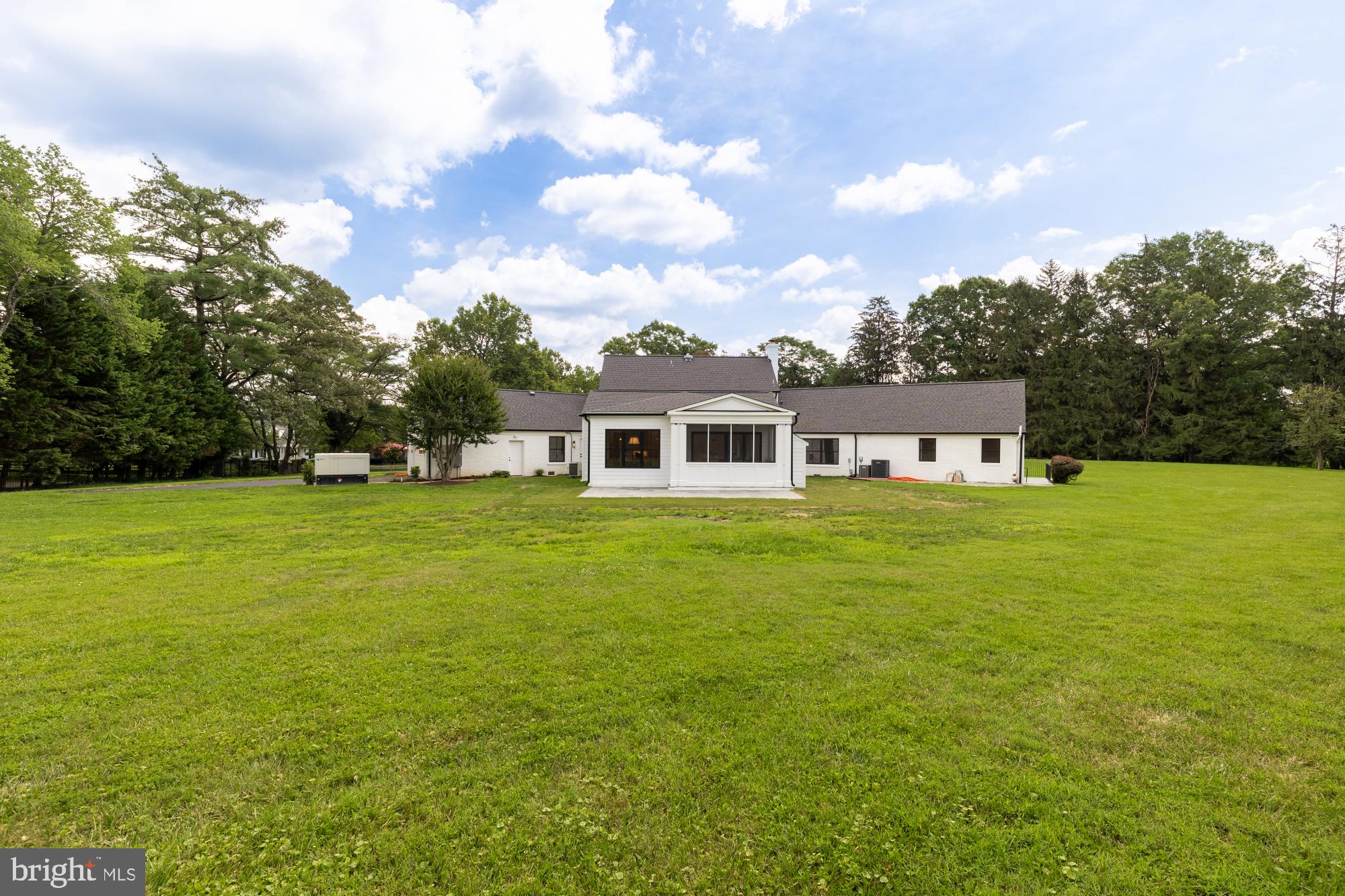 POTOMAC FALLS - Residential