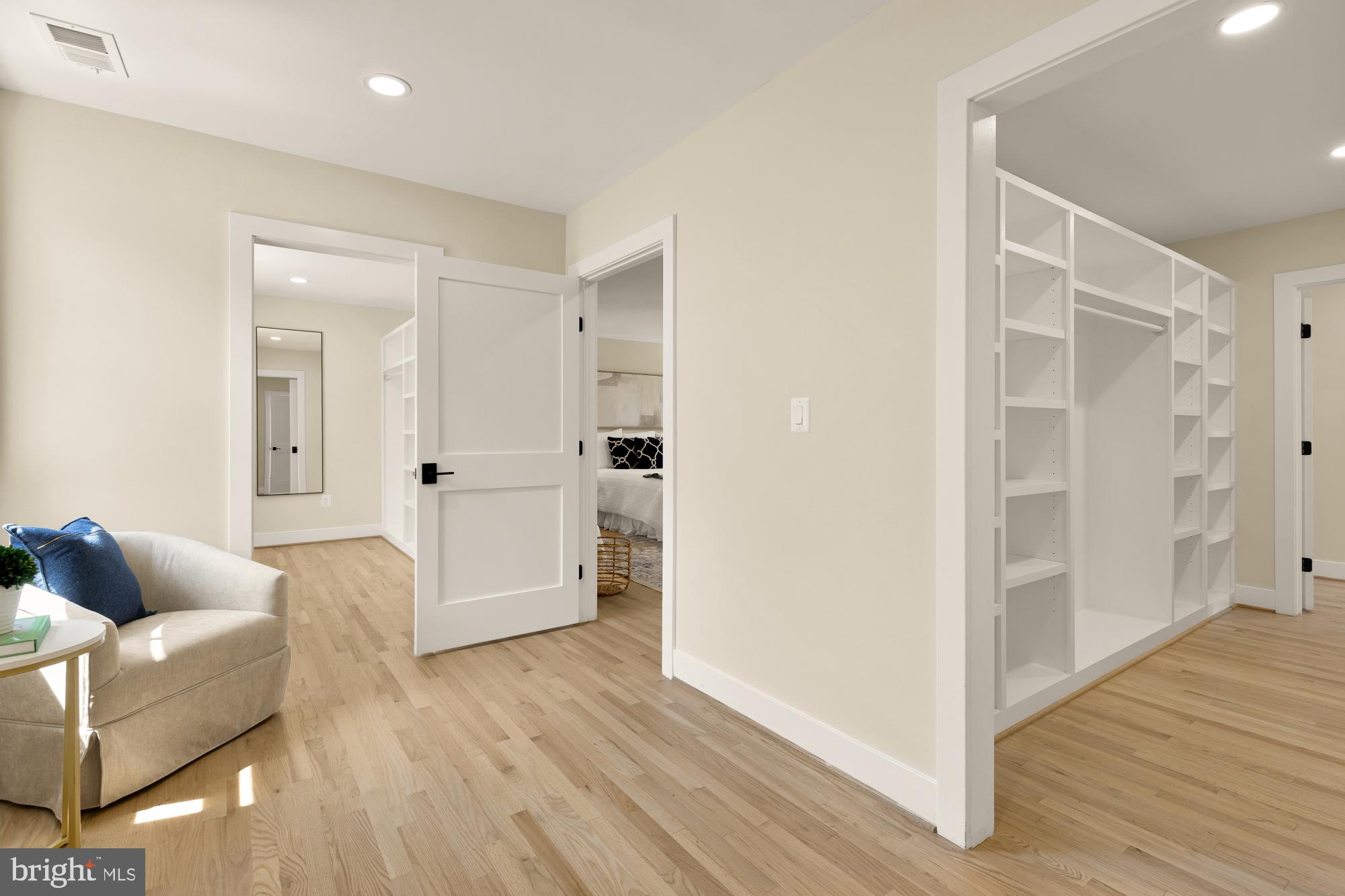 POTOMAC FALLS - Residential